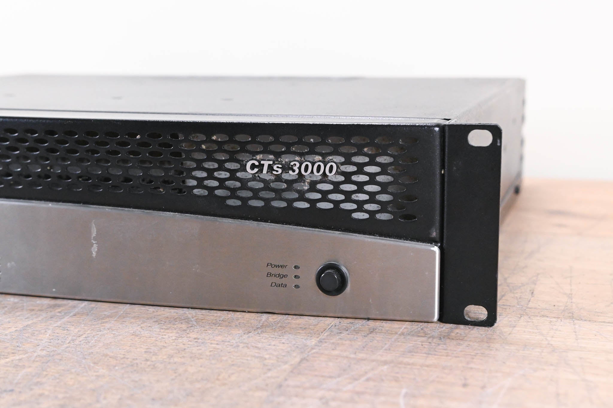 Crown CTs 3000 2-Channel Power Amplifier