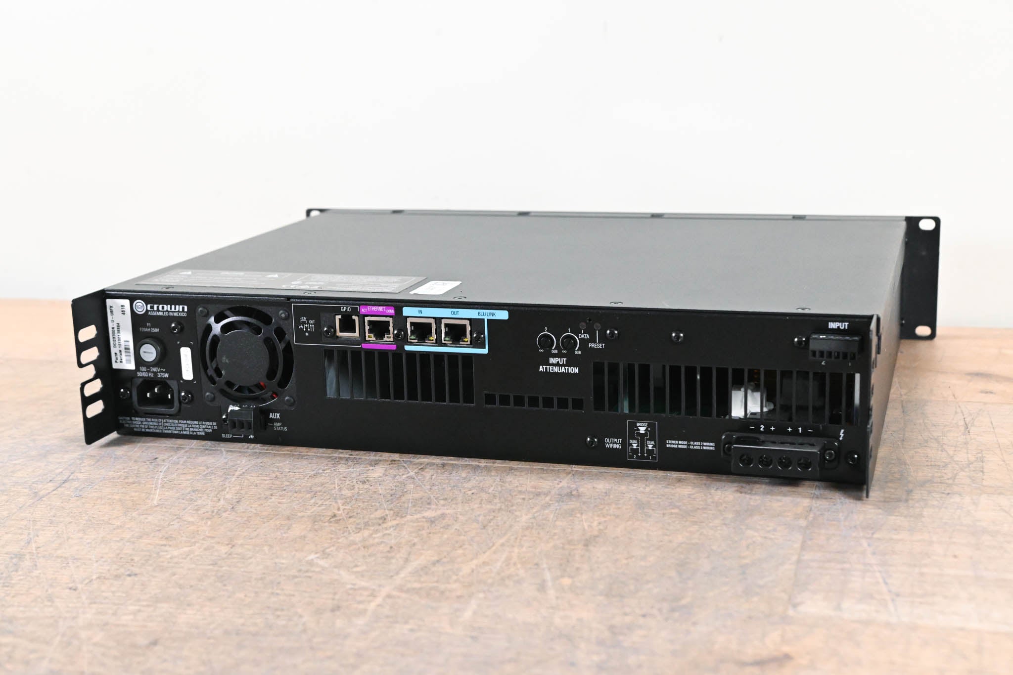 アンプ CROWN DCi 2 600 Crown DCi 2|600 2-Channel Power Amplifier, 600W at 4 Ohms, 70V