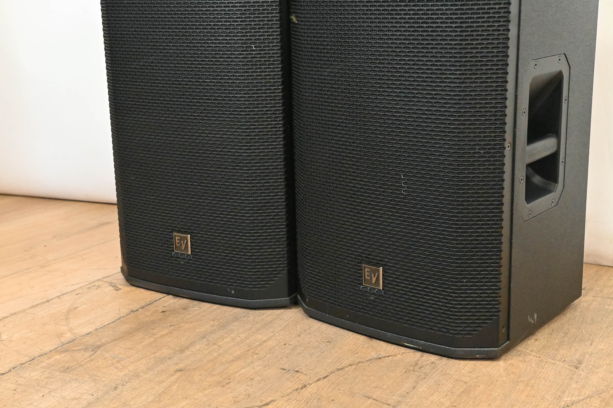 Electro-Voice (EV) EKX-12P 1500W 12" Powered Speaker (PAIR)