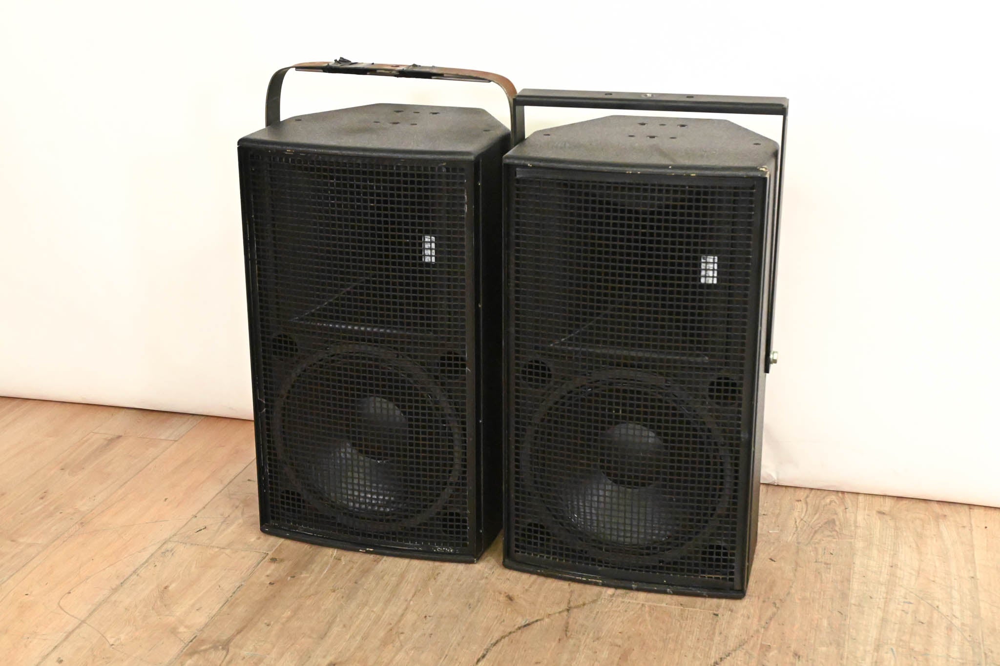 d&b audiotechnik Ci90 Full Range 2-Way Passive Loudspeaker (PAIR)