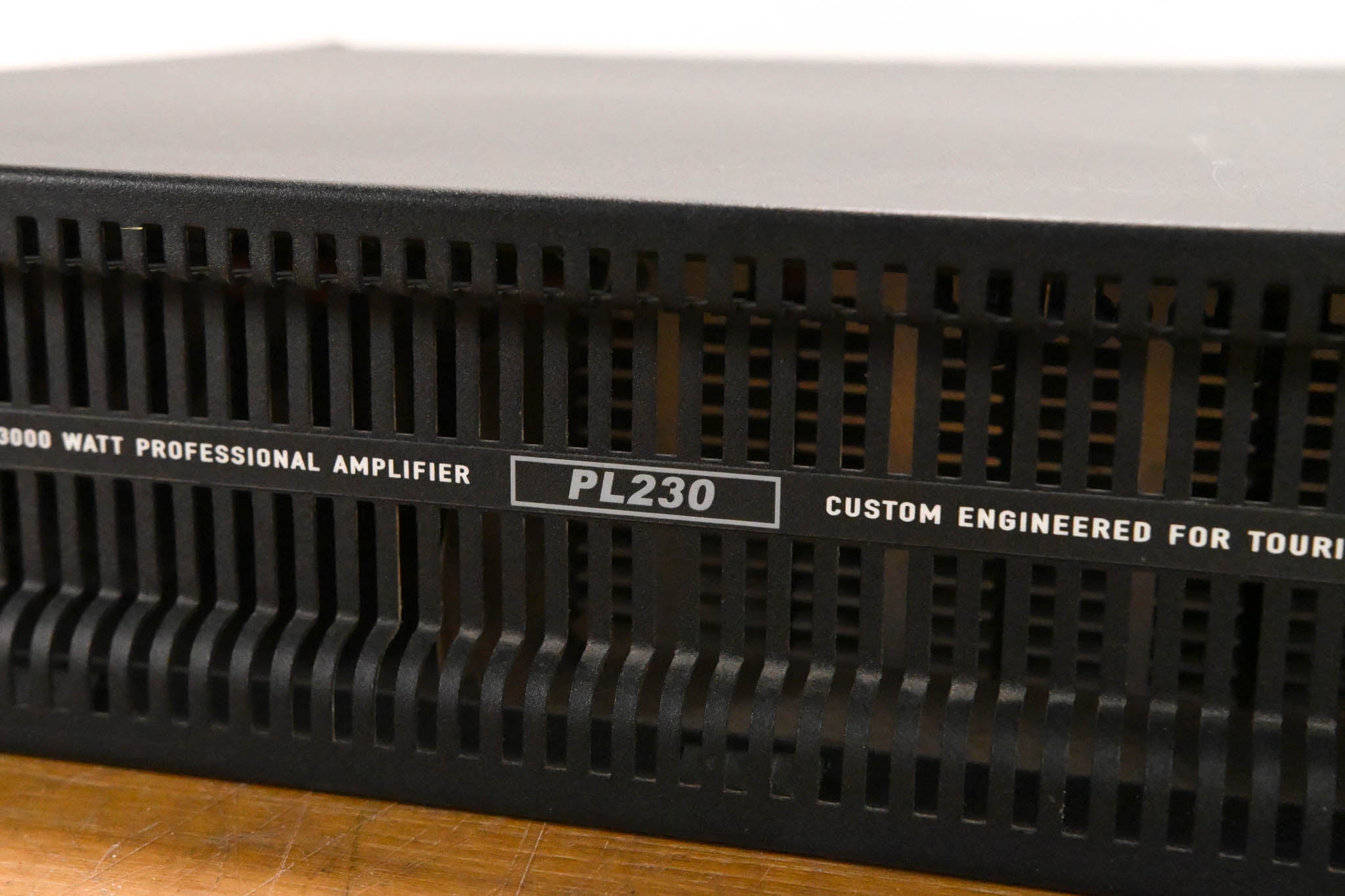 QSC PL230 PowerLight 2 Series 2-Channel 1500W Power Amplifier