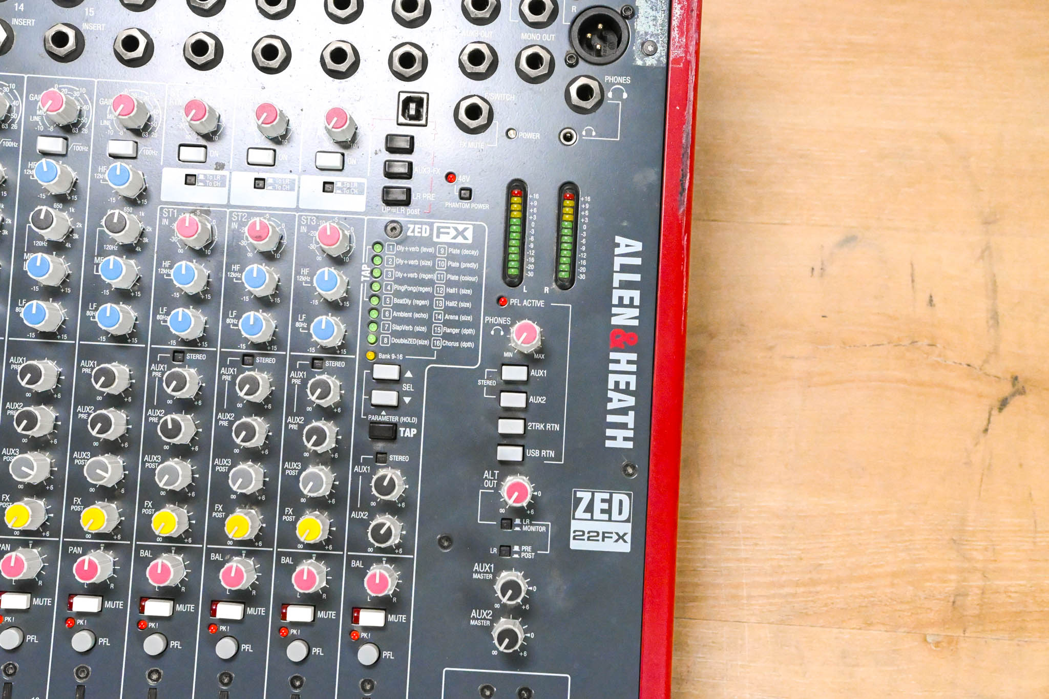 Allen & Heath ZED-22FX 22-Channel Mixer with USB and Effects