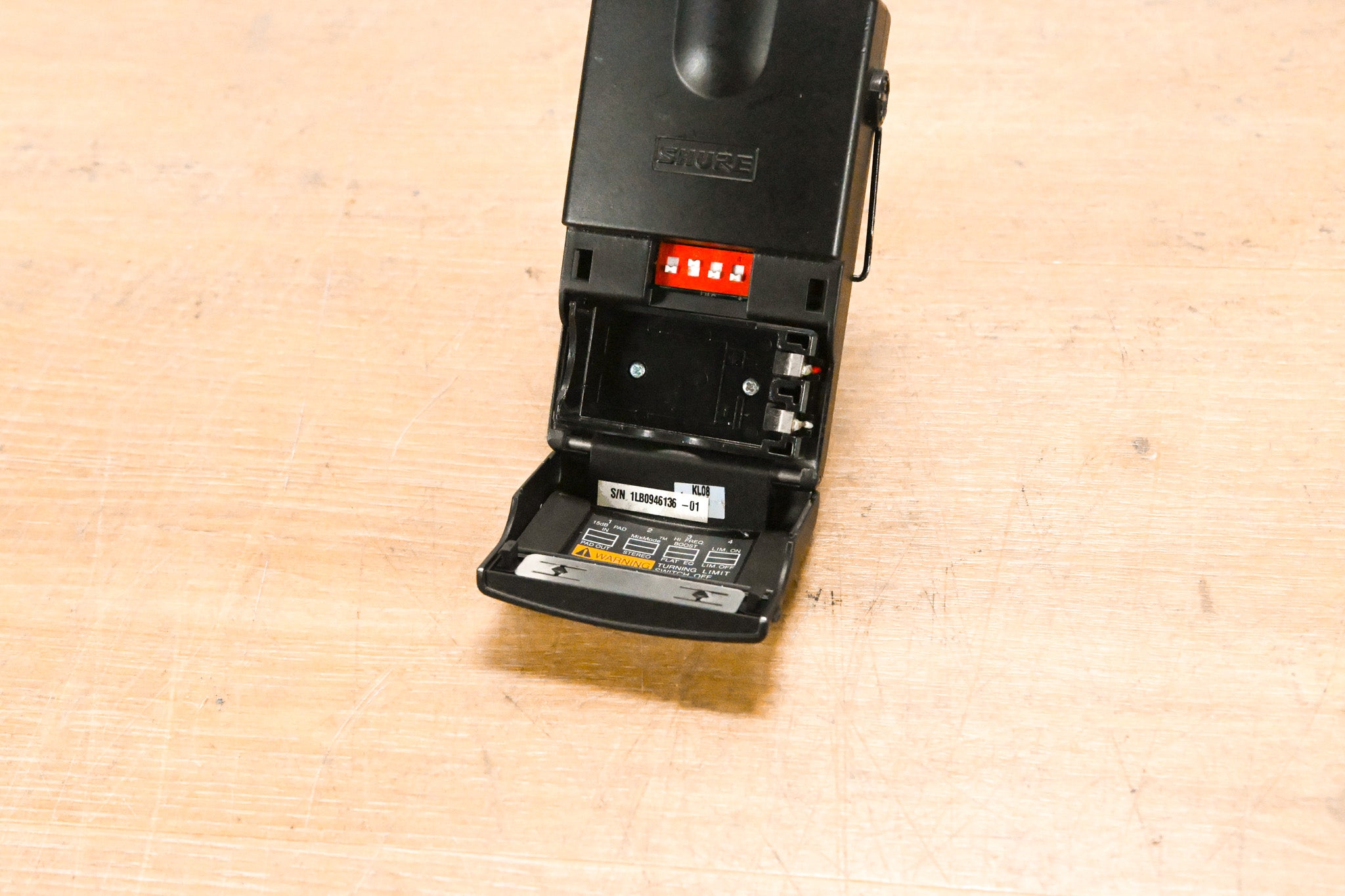 Shure P6HW Wired Bodypack Receiver