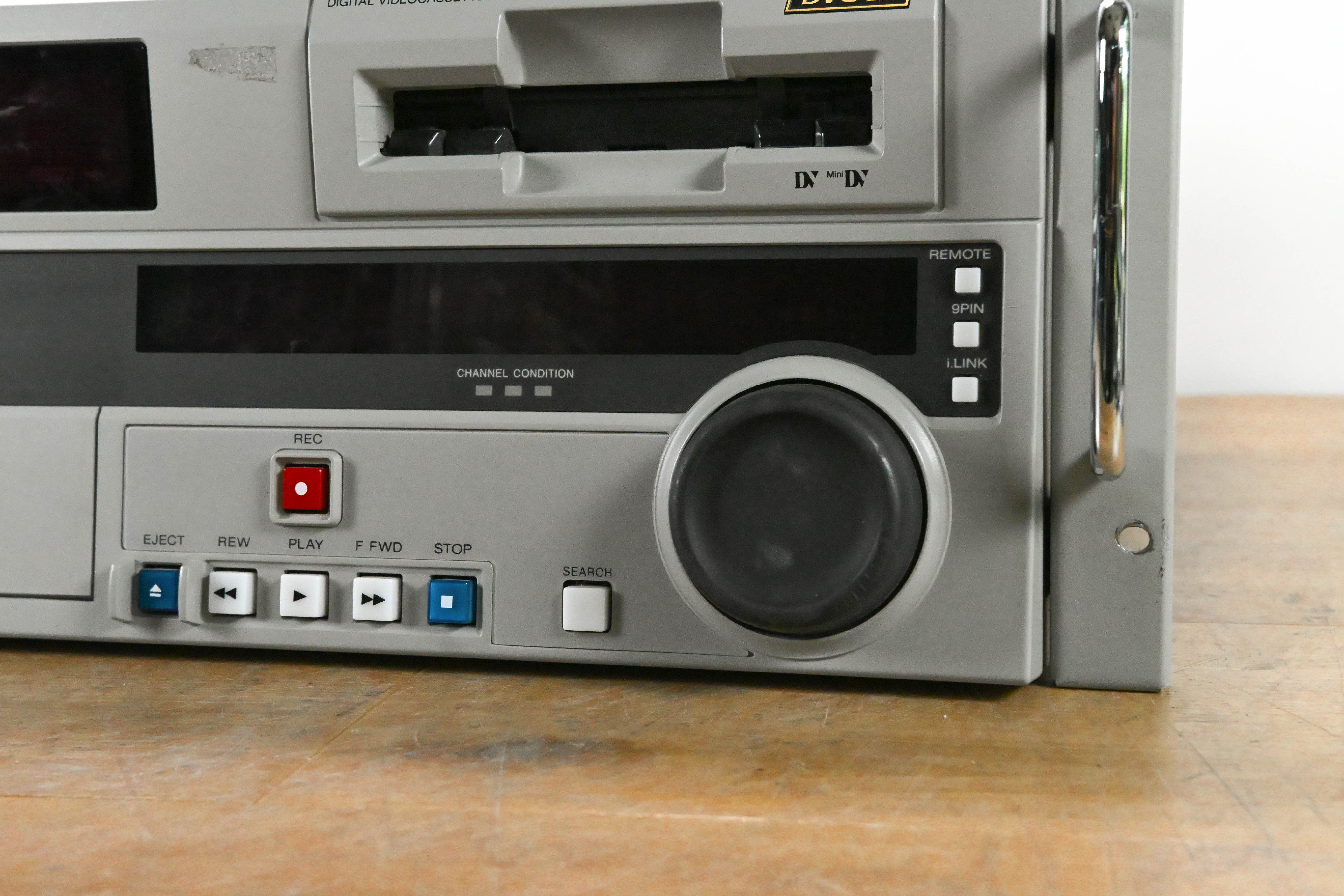 Sony DSR-1800 Digital Videocassette Recorder