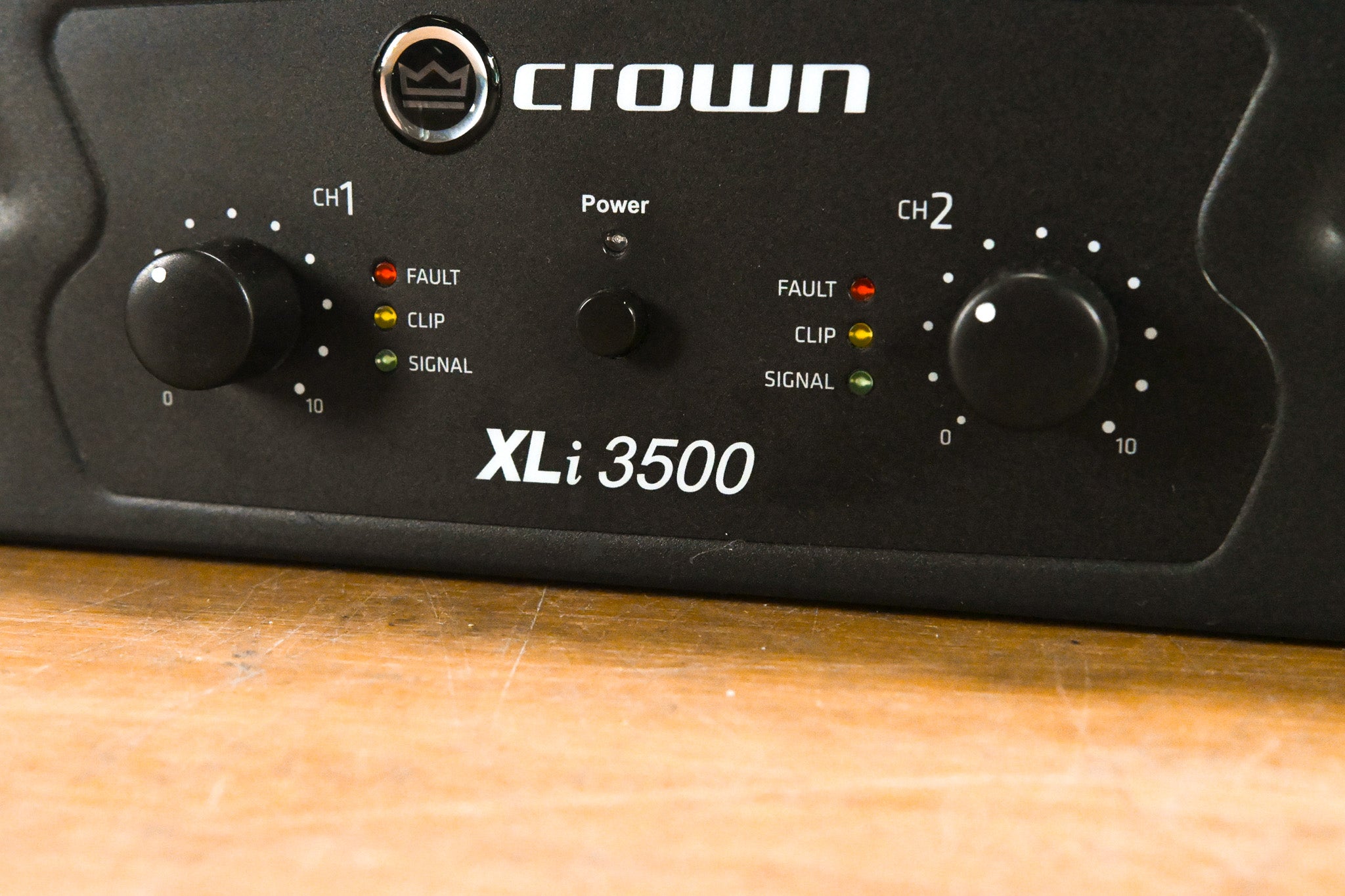 Crown XLi 3500 2-Channel 1350W Power Amplifier