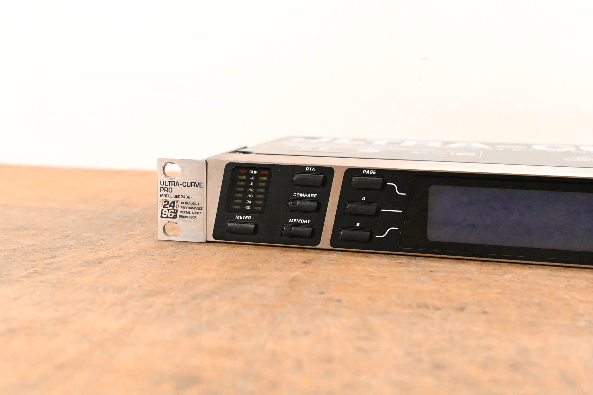 Behringer Ultracurve Pro DEQ2496 Equalizer and Mastering Processor
