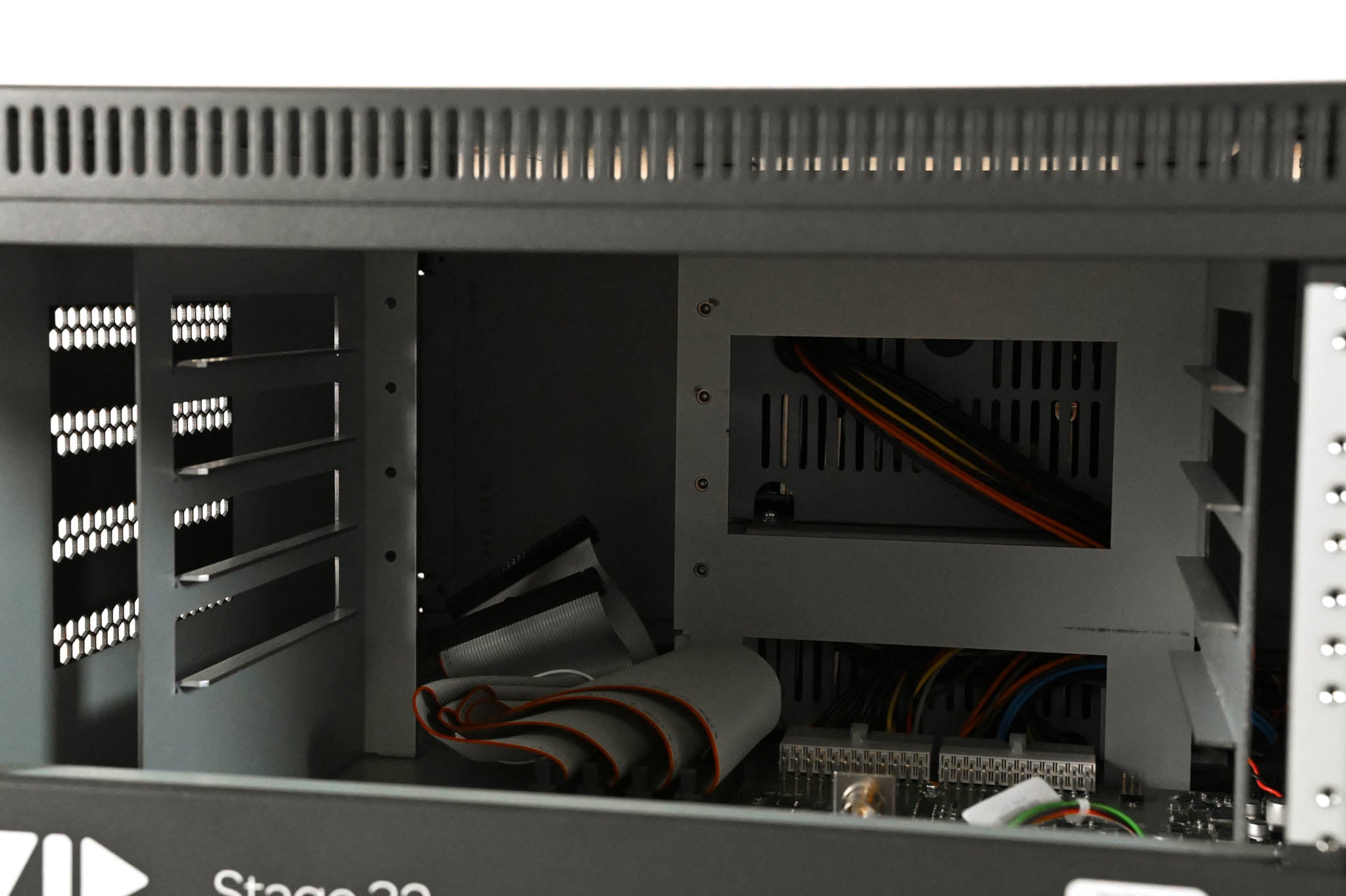 AVID VENUE Stage 32 I/O Rack (Empty)