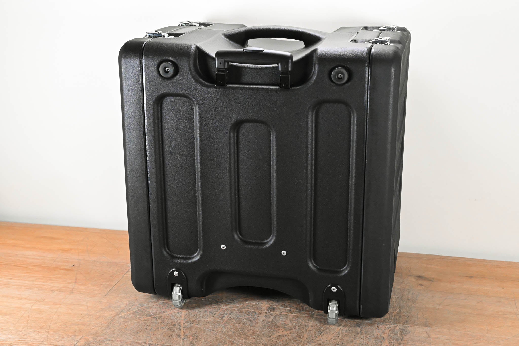 Gator Cases G-PROR-8U-19 Pro Series 8U Molded Audio Rack with Wheels