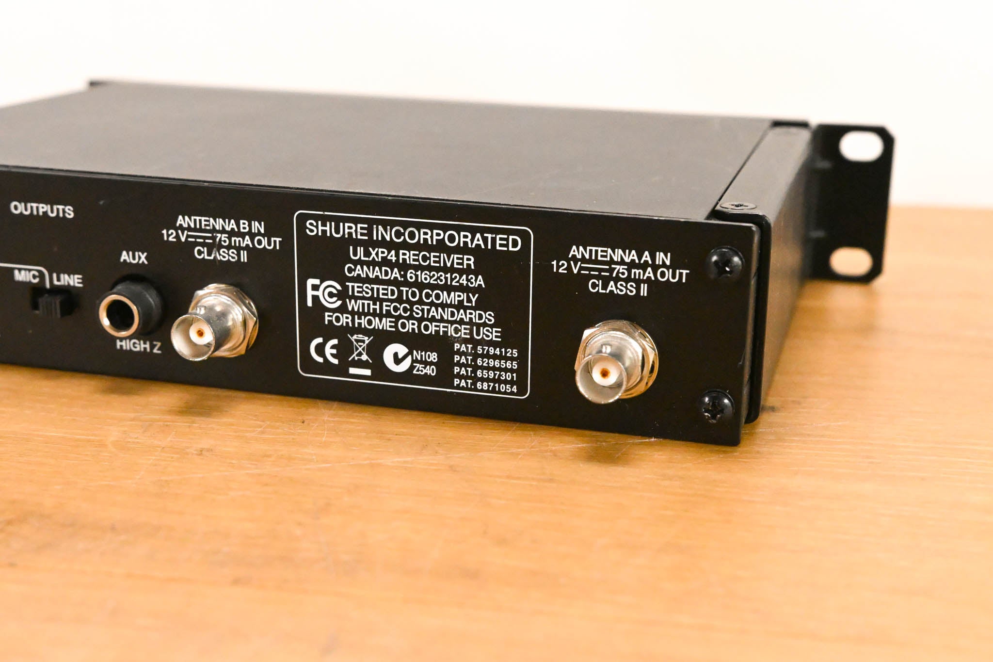 Shure ULXP24/58 Handheld Wireless System - J1 Band (NO POWER SUPPLY)