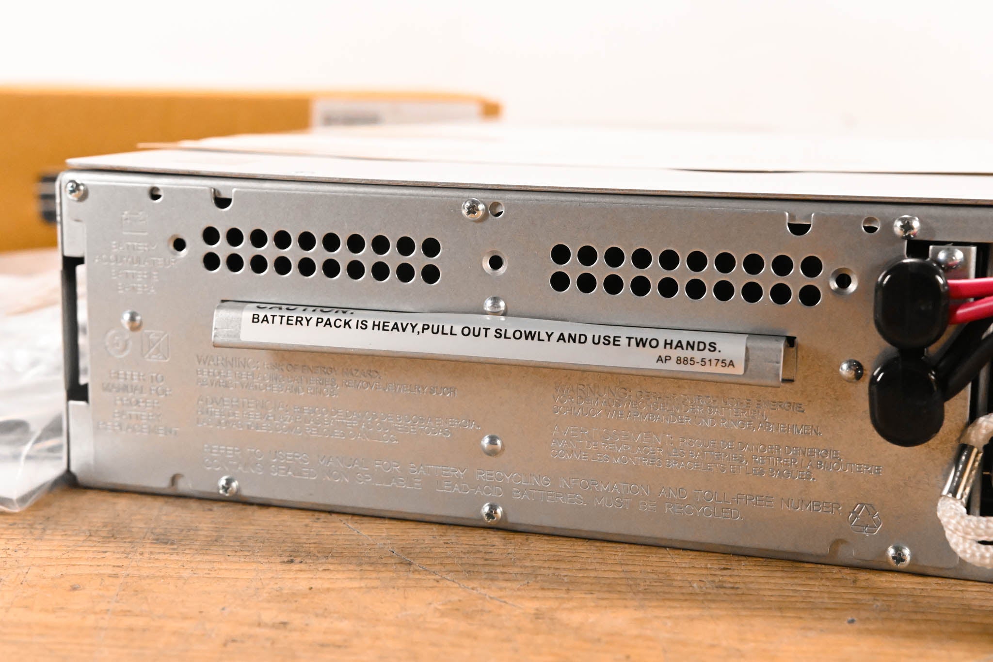 APC SMT1000RM2UC Smart-UPS Battery Backup w/ SmartConnect