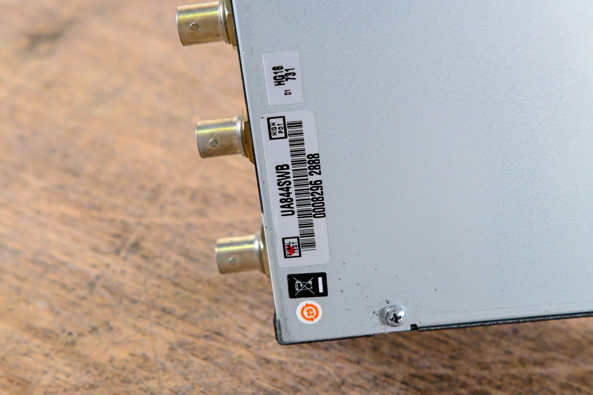 Shure UA844SWB Antenna Distribution System - 470-952 MHz NO POWER SUPPLY