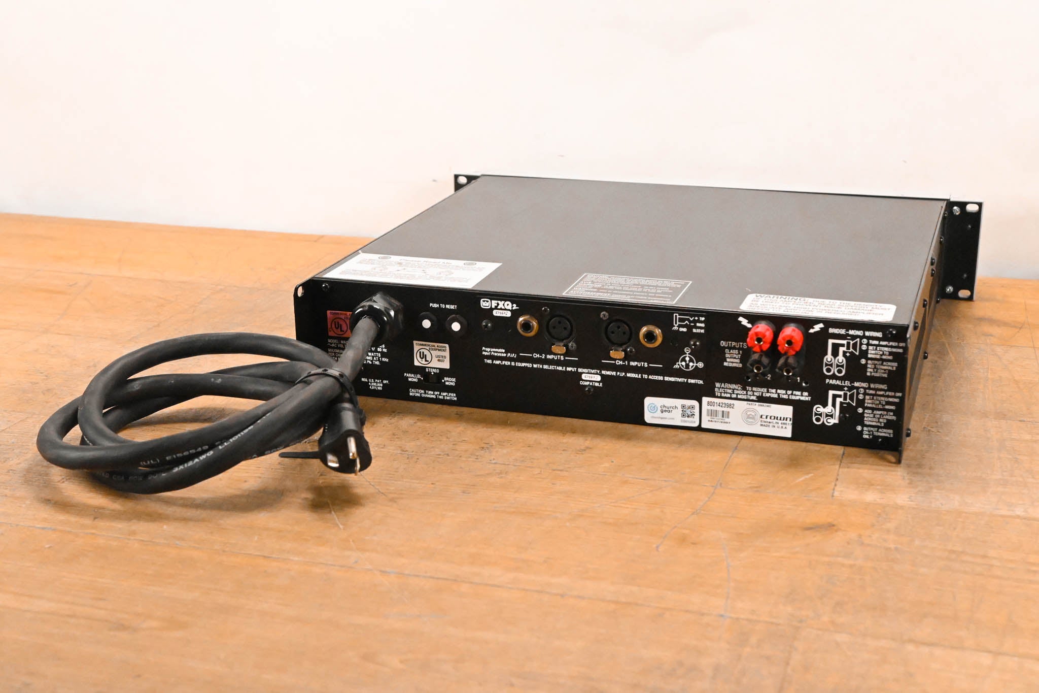 Crown Macro-Tech 2402 2-Channel Power Amplifier