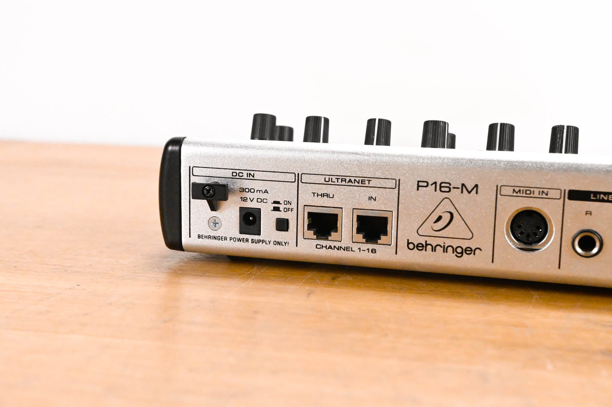 Behringer Powerplay P16-M 16-Channel Digital Personal Mixer