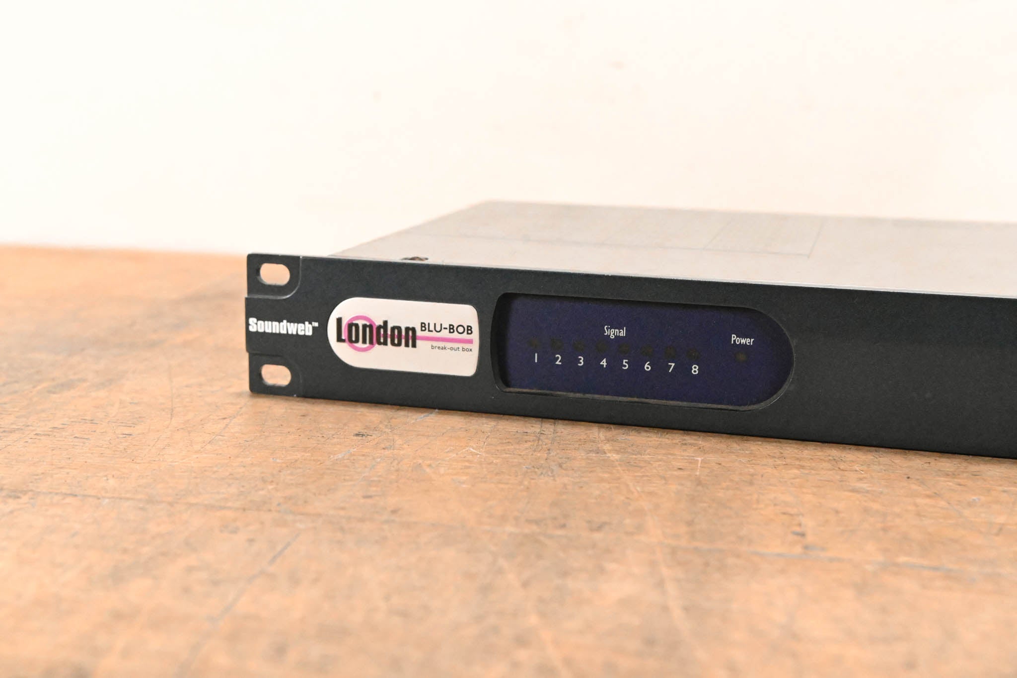 BSS London BLU-BOB2 8-Channel Break-Out Box Output Expander (NO PSU)