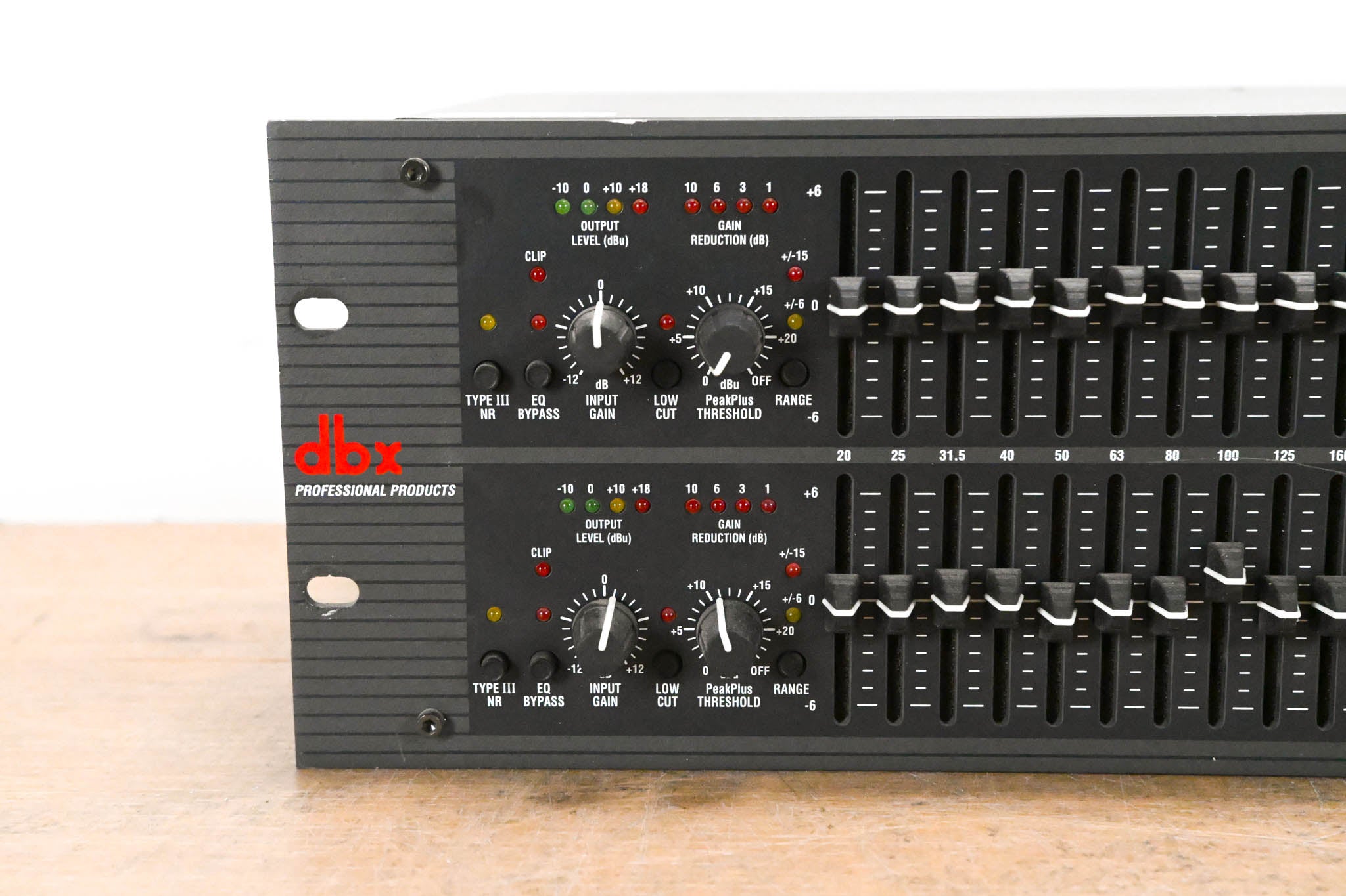 dbx 2231 Dual-Channel 31-Band Graphic Equalizer/Limiter