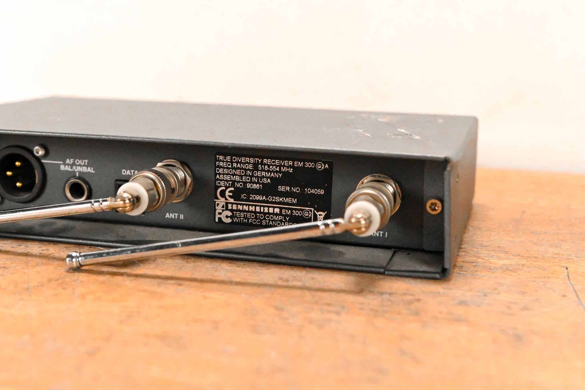 Sennheiser ew 300 G2 Handheld Wireless System 518-554MHz NO POWER SUPPLY