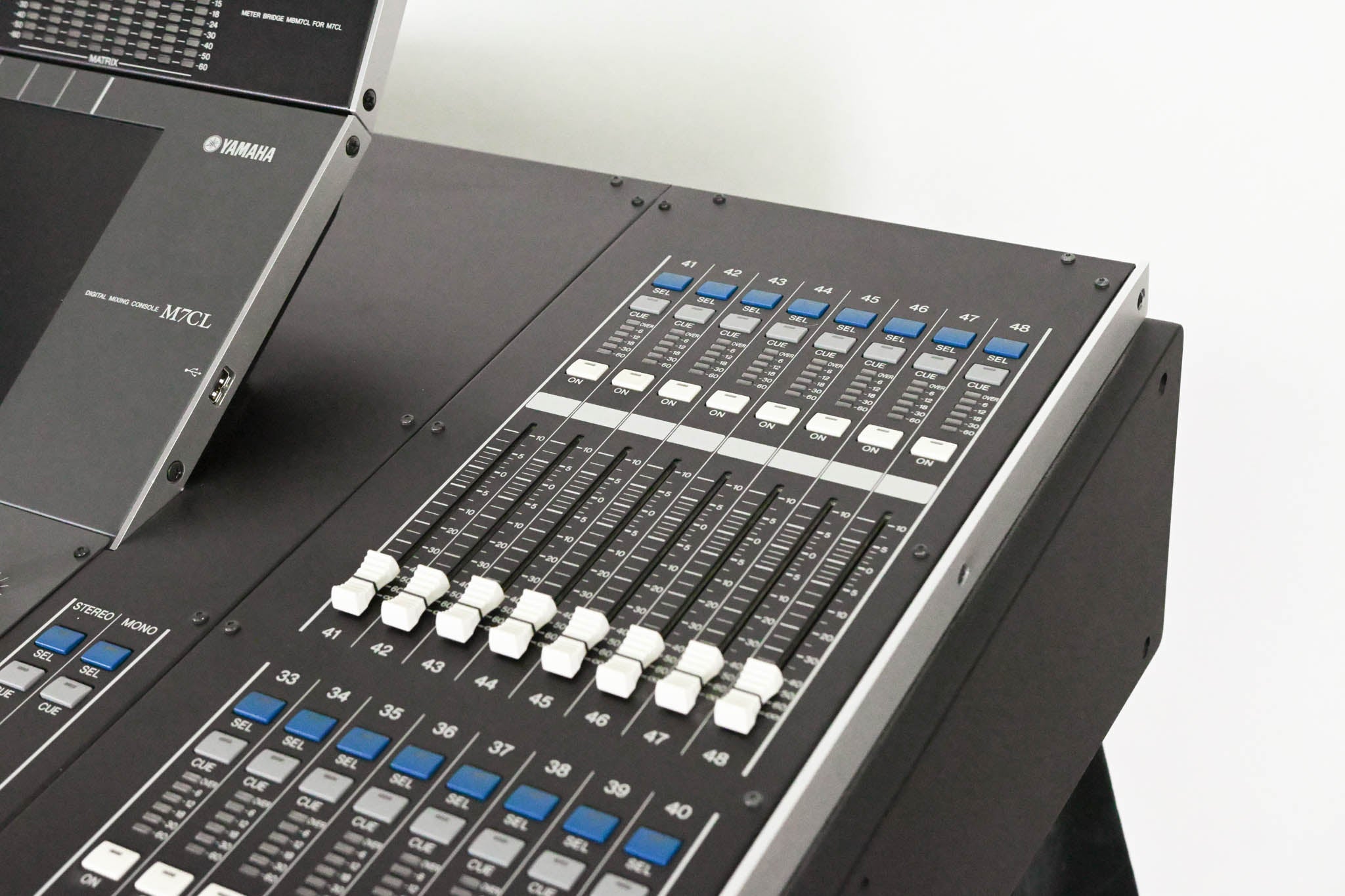 Yamaha M7CL-48 48-Channel Digital Audio Mixing Console