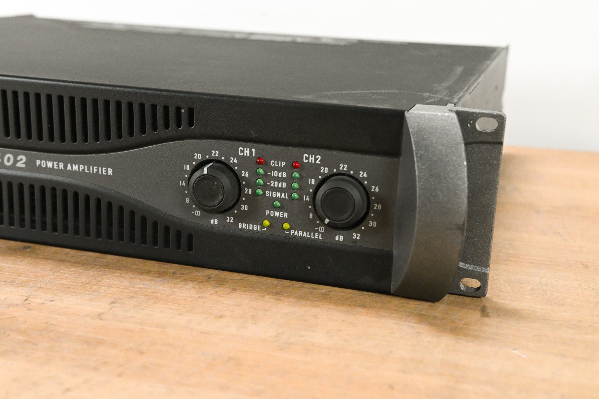 QSC PLX3402 2-Channel Power Amplifier CG016CN