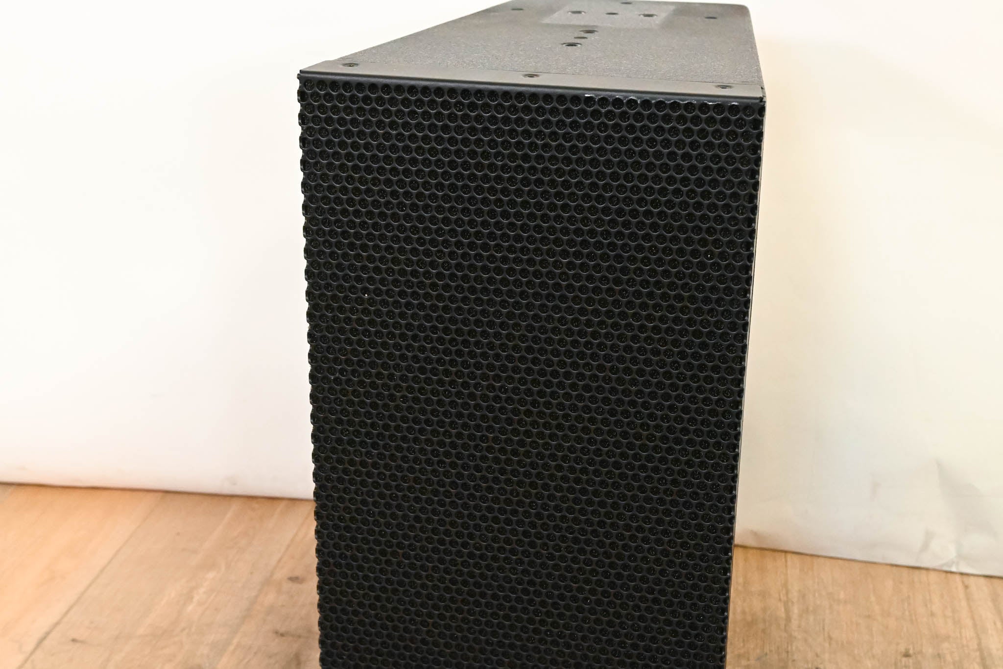 d&b audiotechnik Qi-10 2-Way Passive Installation Loudspeaker