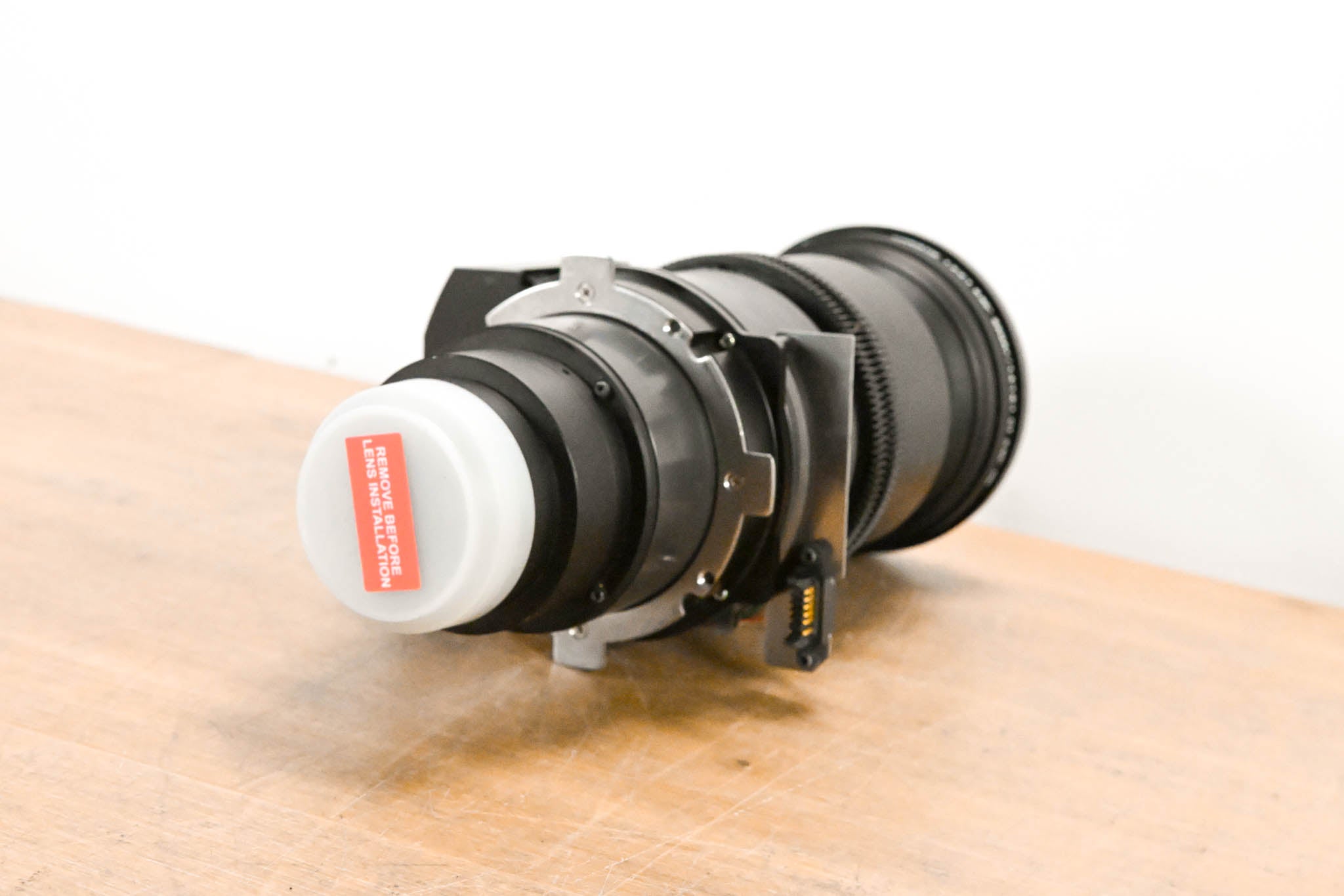 Christie 1.5-2:1 0.95" SXGA+ / 1.4-1.8:1 CT 0.95" HD Projector Zoom Lens