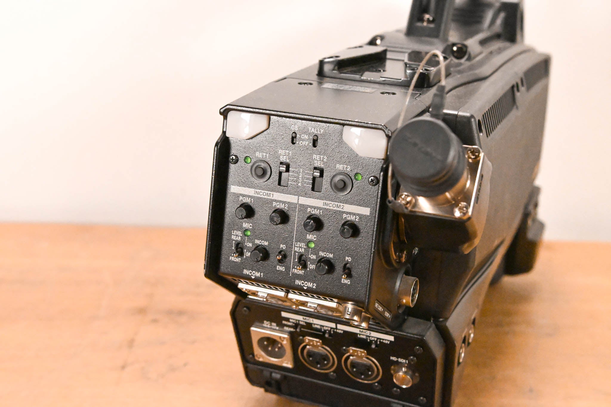 Hitachi Z-HD5000 HDTV Camera with CA-HF1000 Camera Adaptor