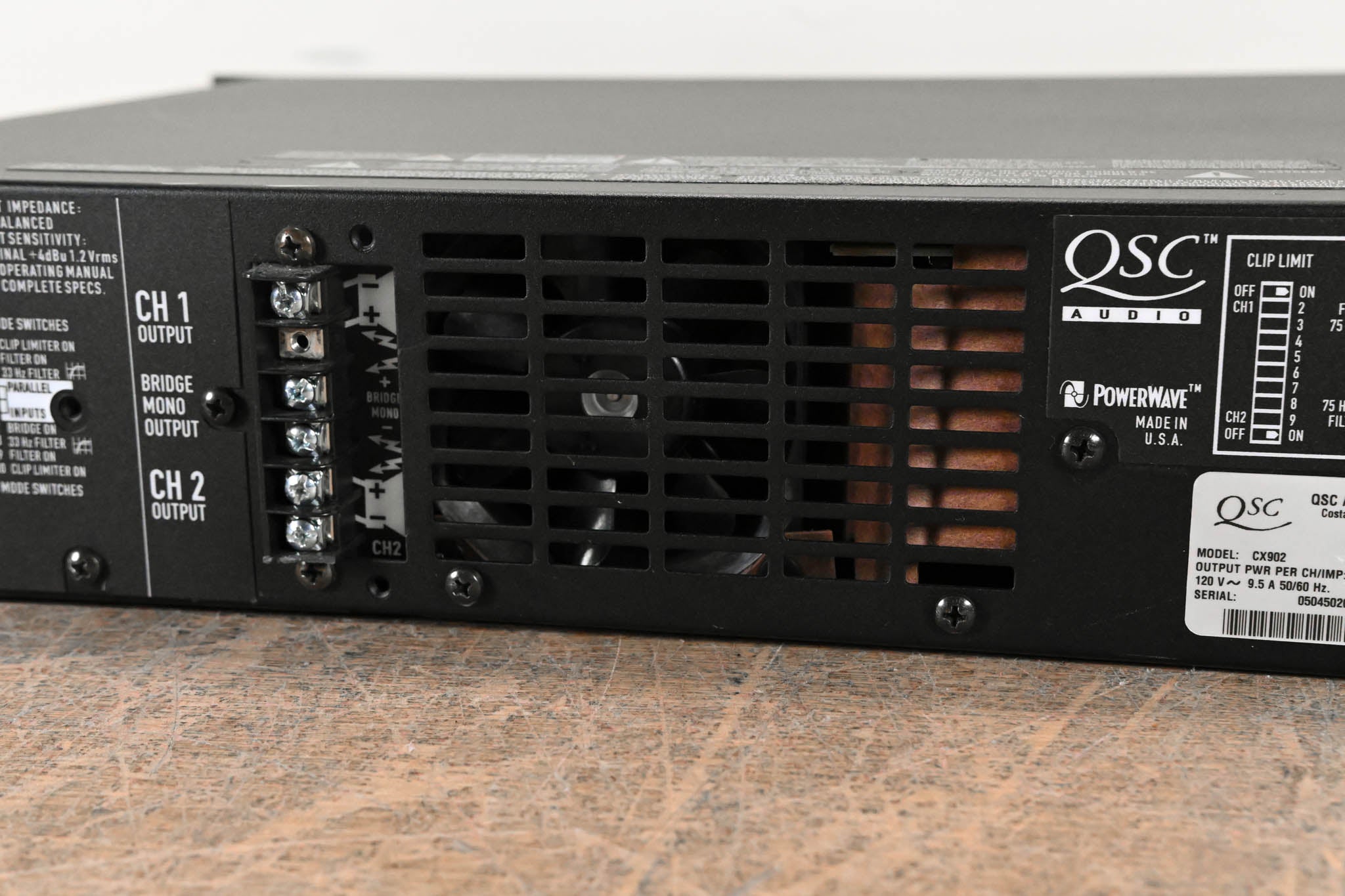 QSC CX902 2-Channel Power Amplifier