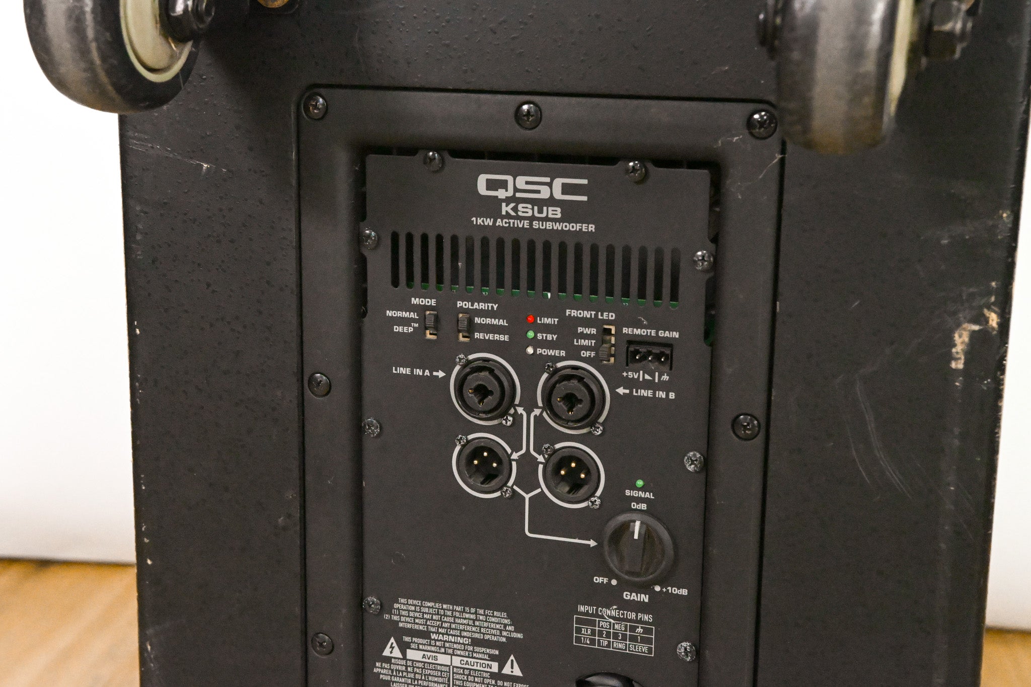 QSC KSub 1000W Dual 12" Powered Subwoofer
