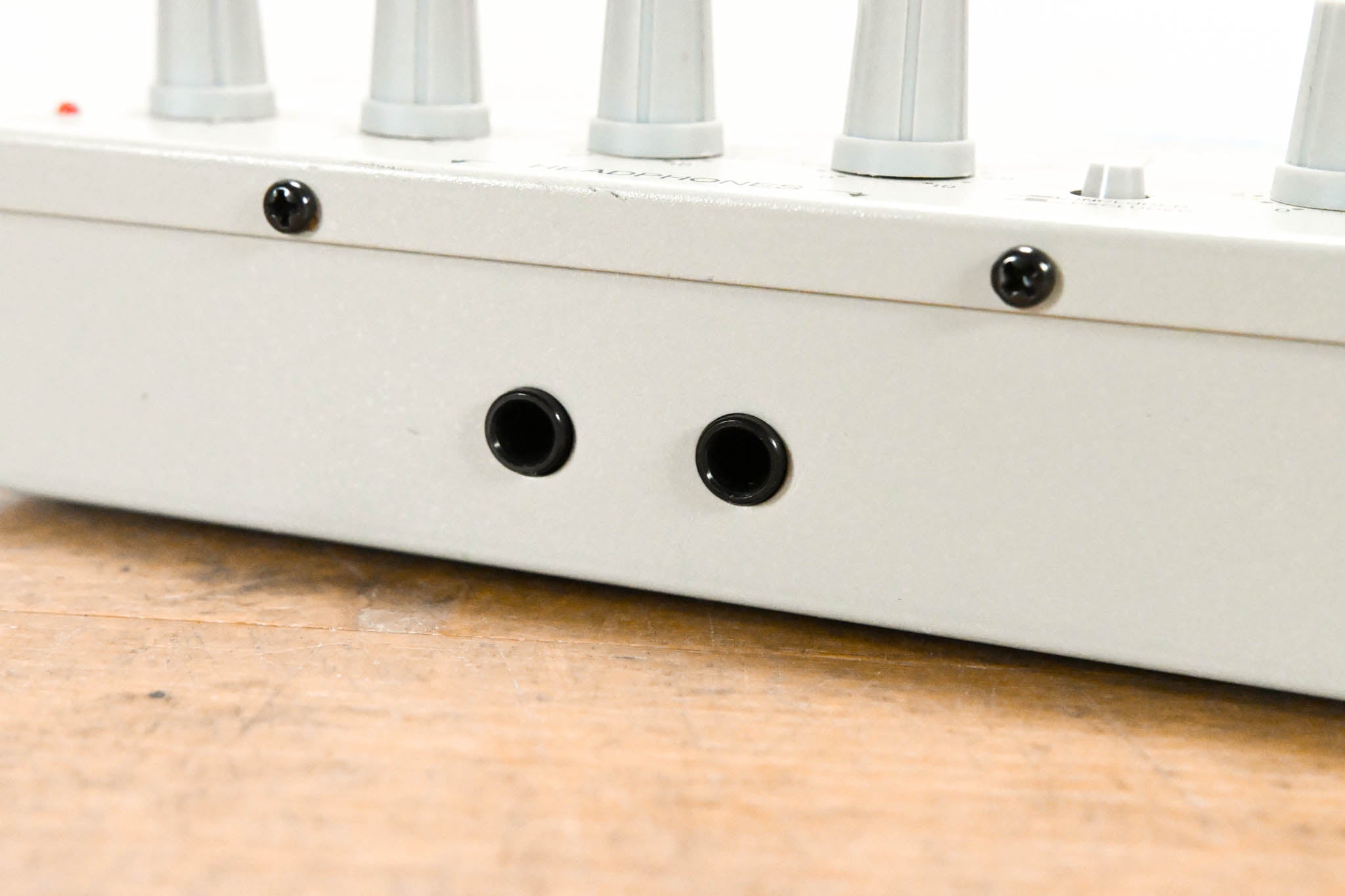 Furman HR-6 6-Channel Headphone Mixing Station