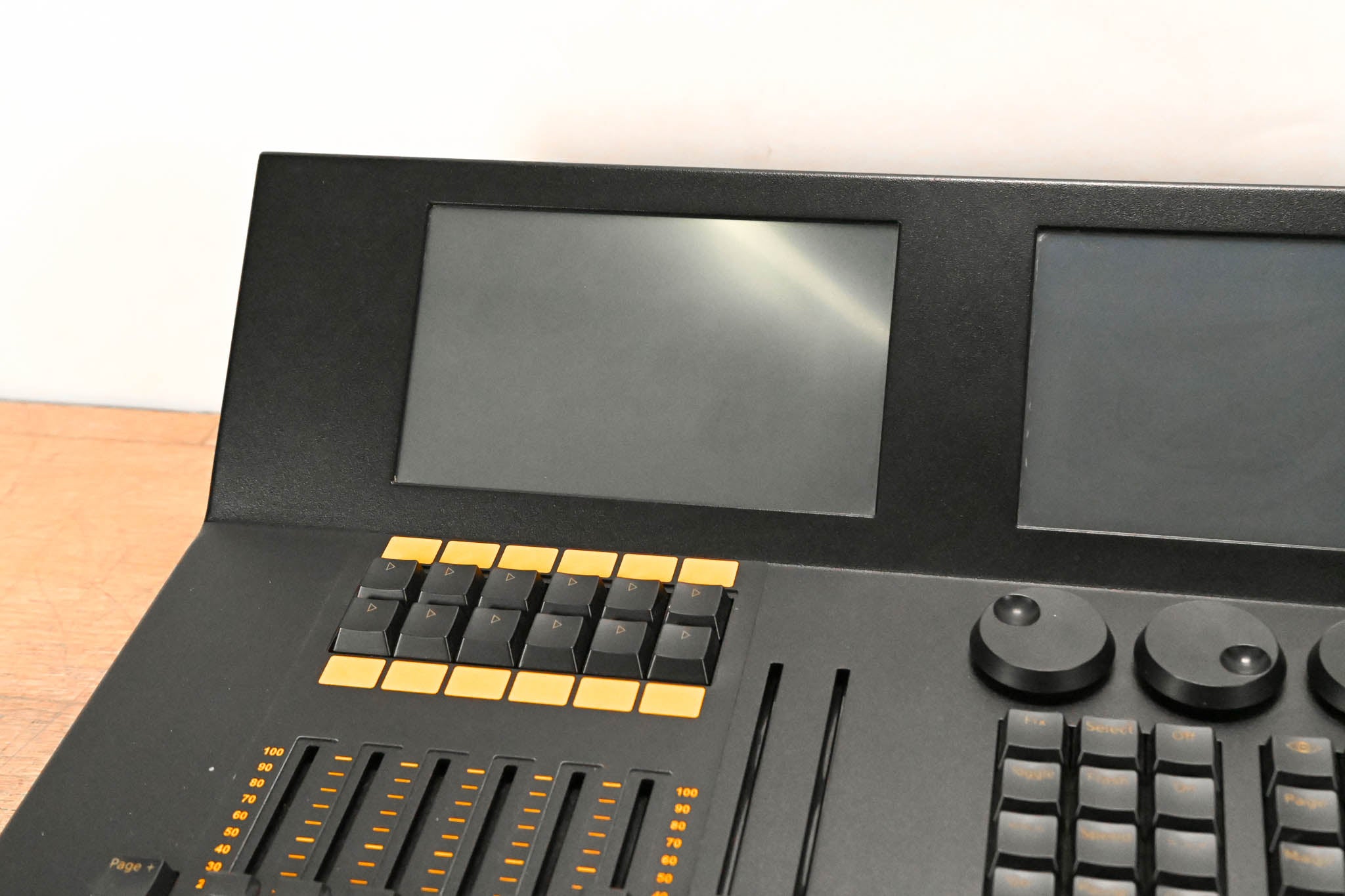 MA Lighting dot2 Core Compact Lighting Console