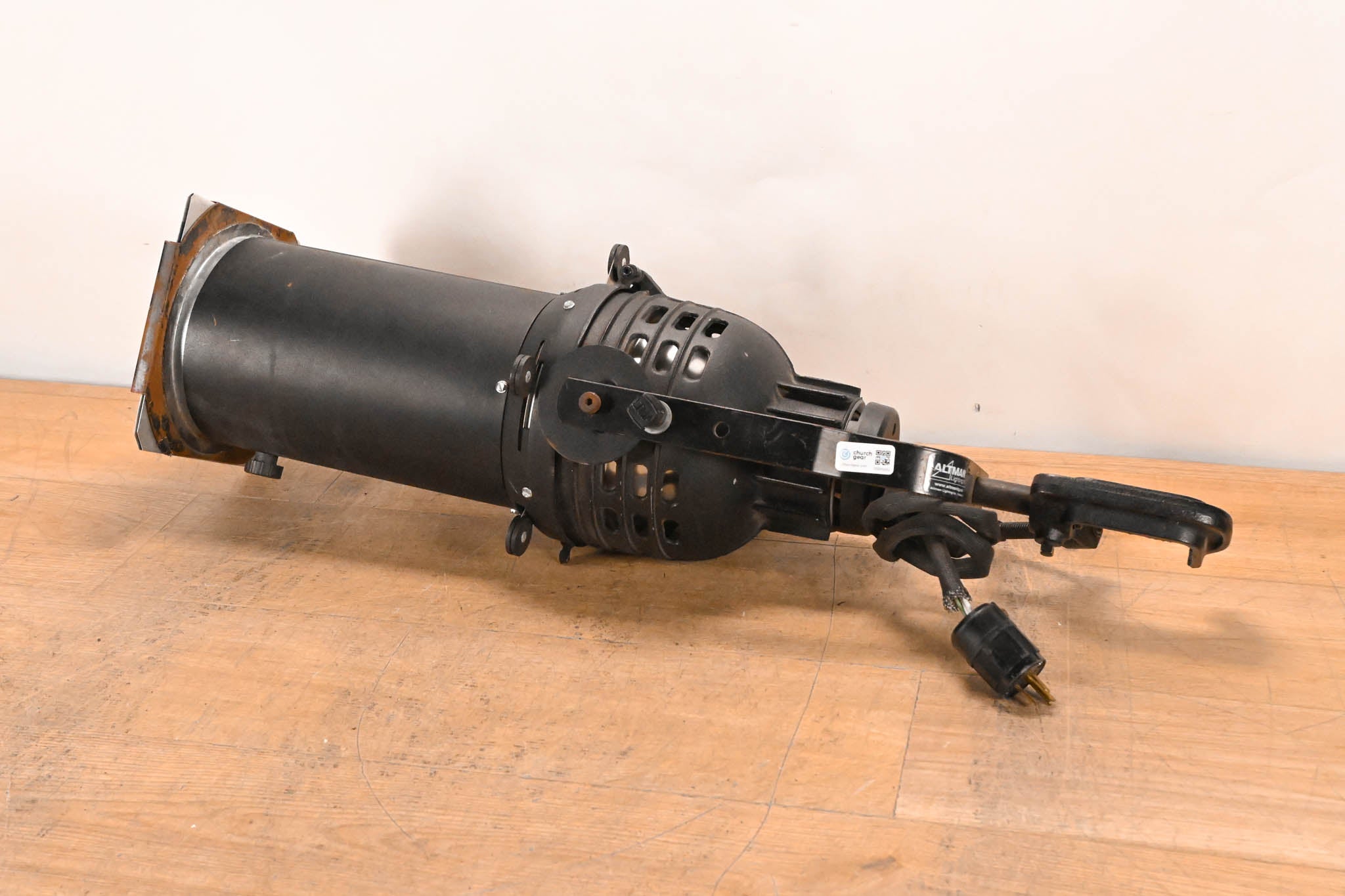 Altman 360Q 6" x 12" 750W Ellipsoidal Light