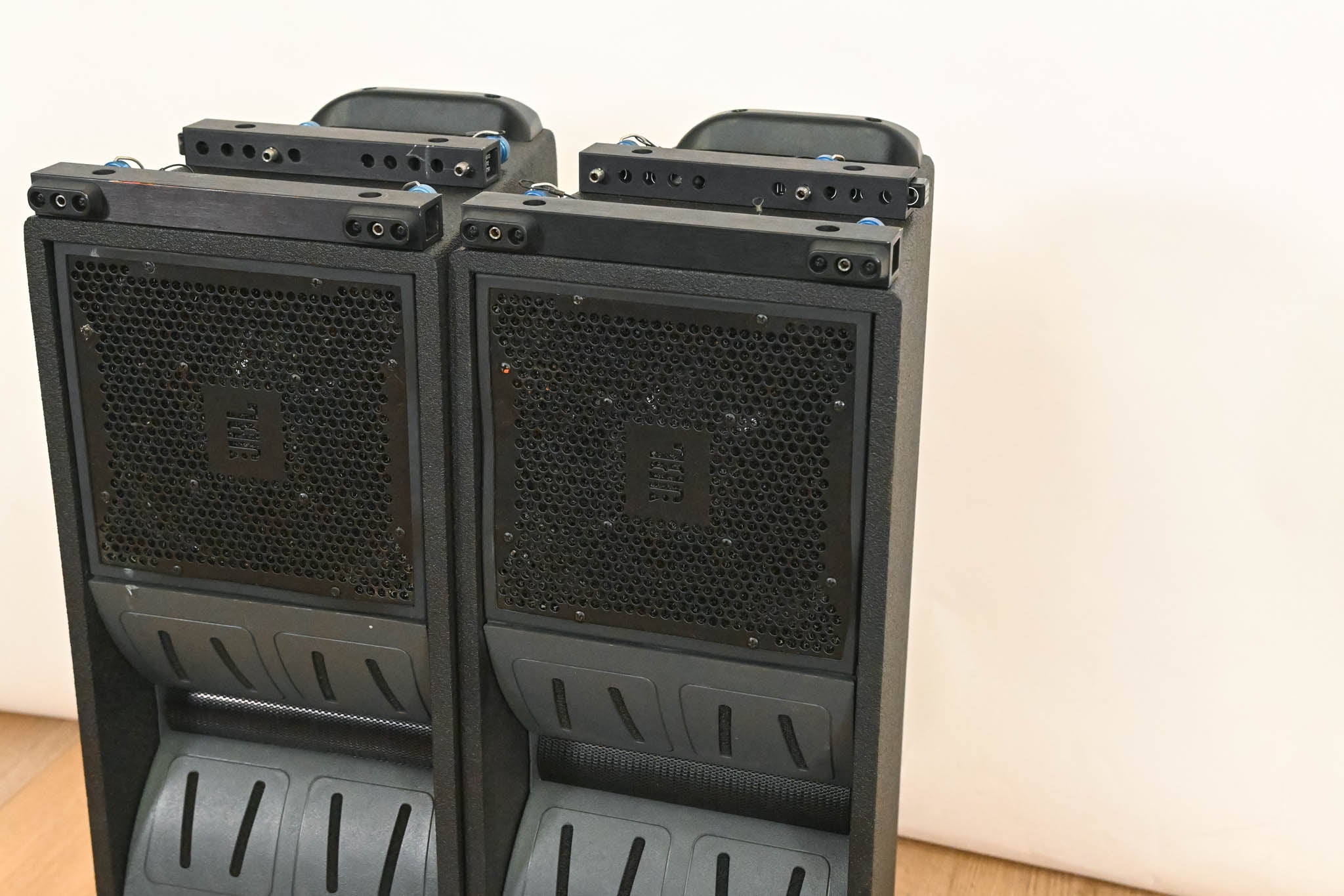 JBL VT4886 Dual 6.5" Passive Compact Line Array Loudspeakers (PAIR)