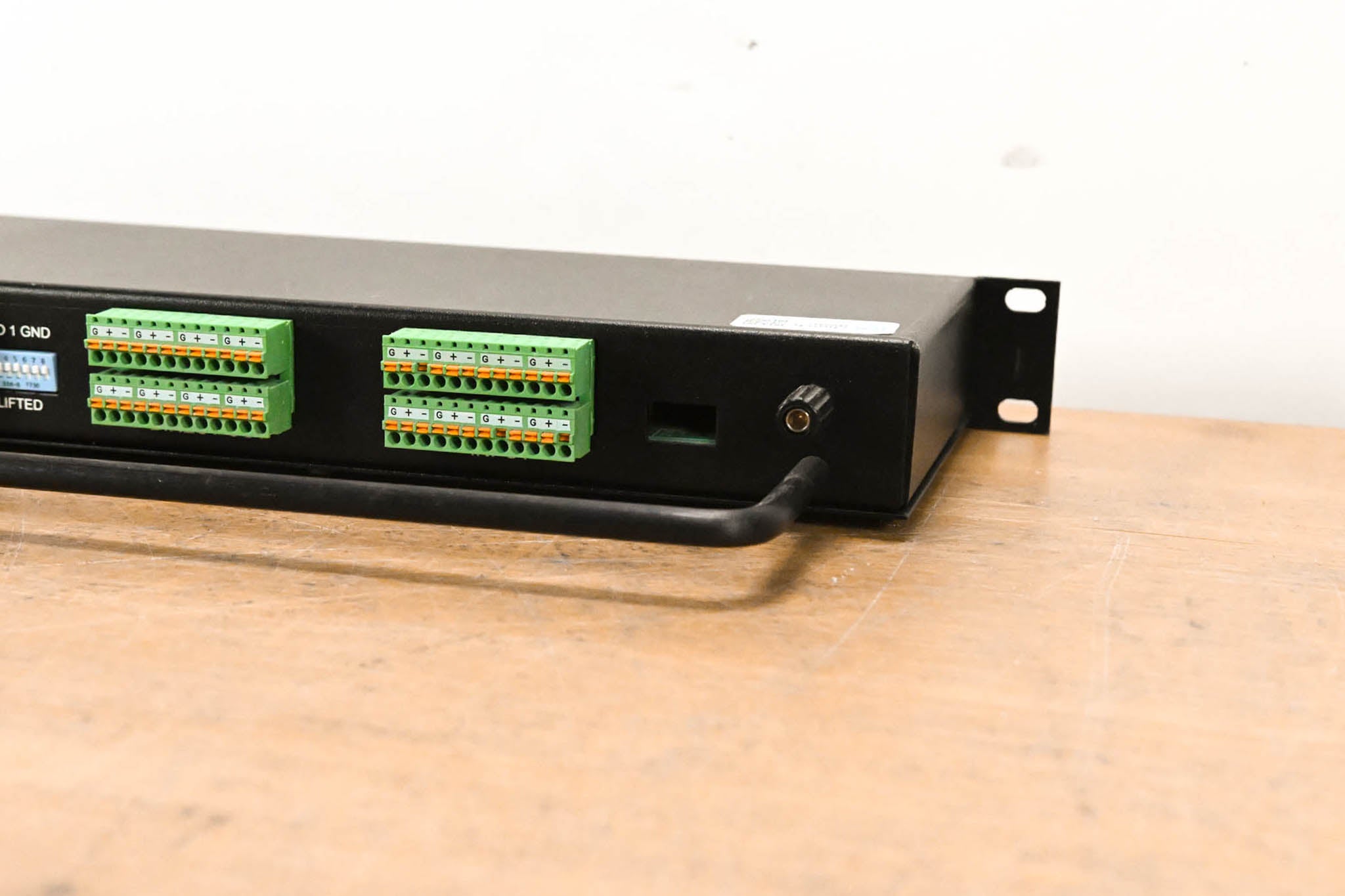 Whirlwind SPC83 8-Channel Mic Splitter w/ 1 Direct & 2 Isolated Outputs