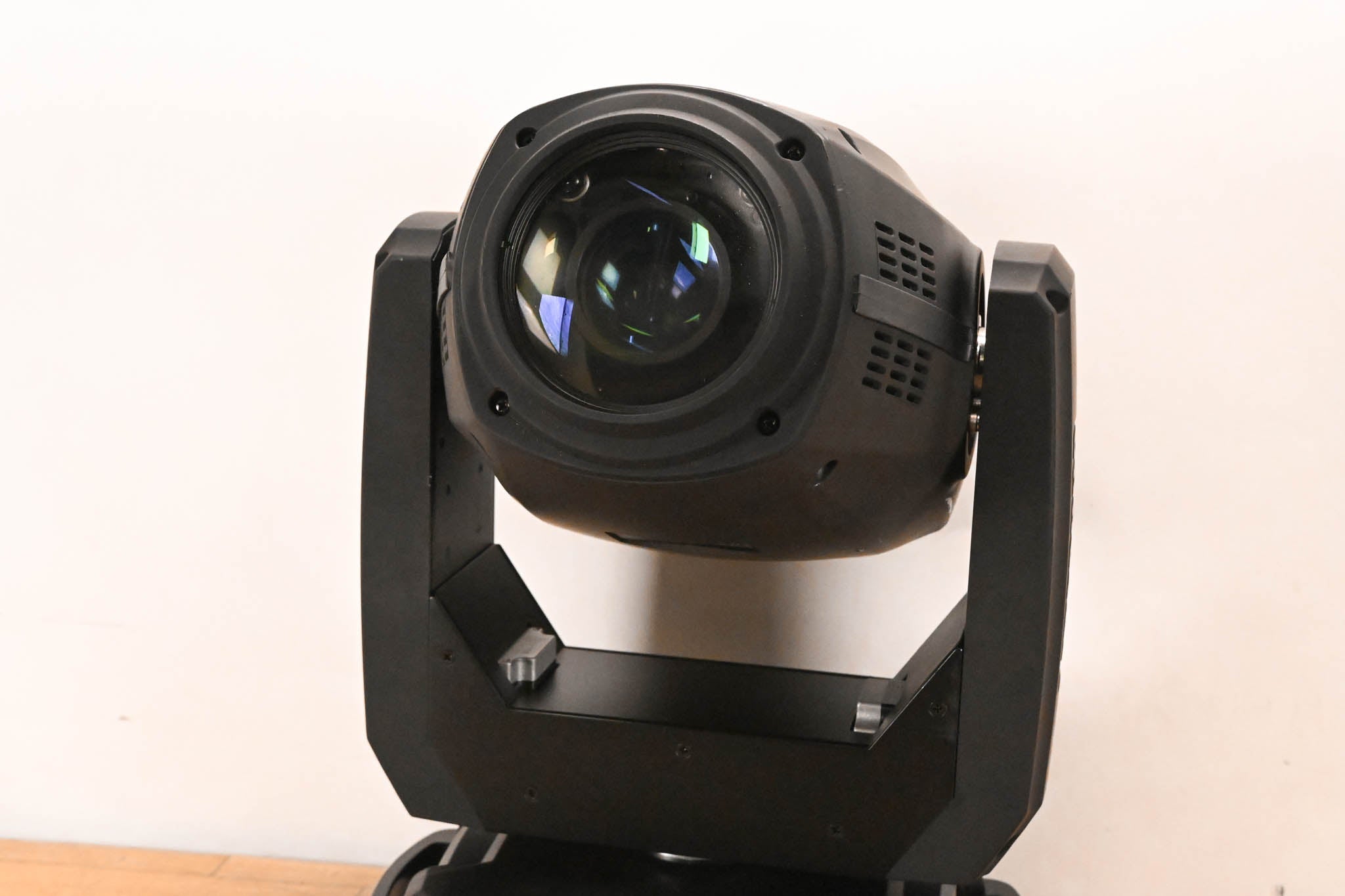 Chauvet Intimidator Hybrid 140SR Moving Head Lighting Fixture