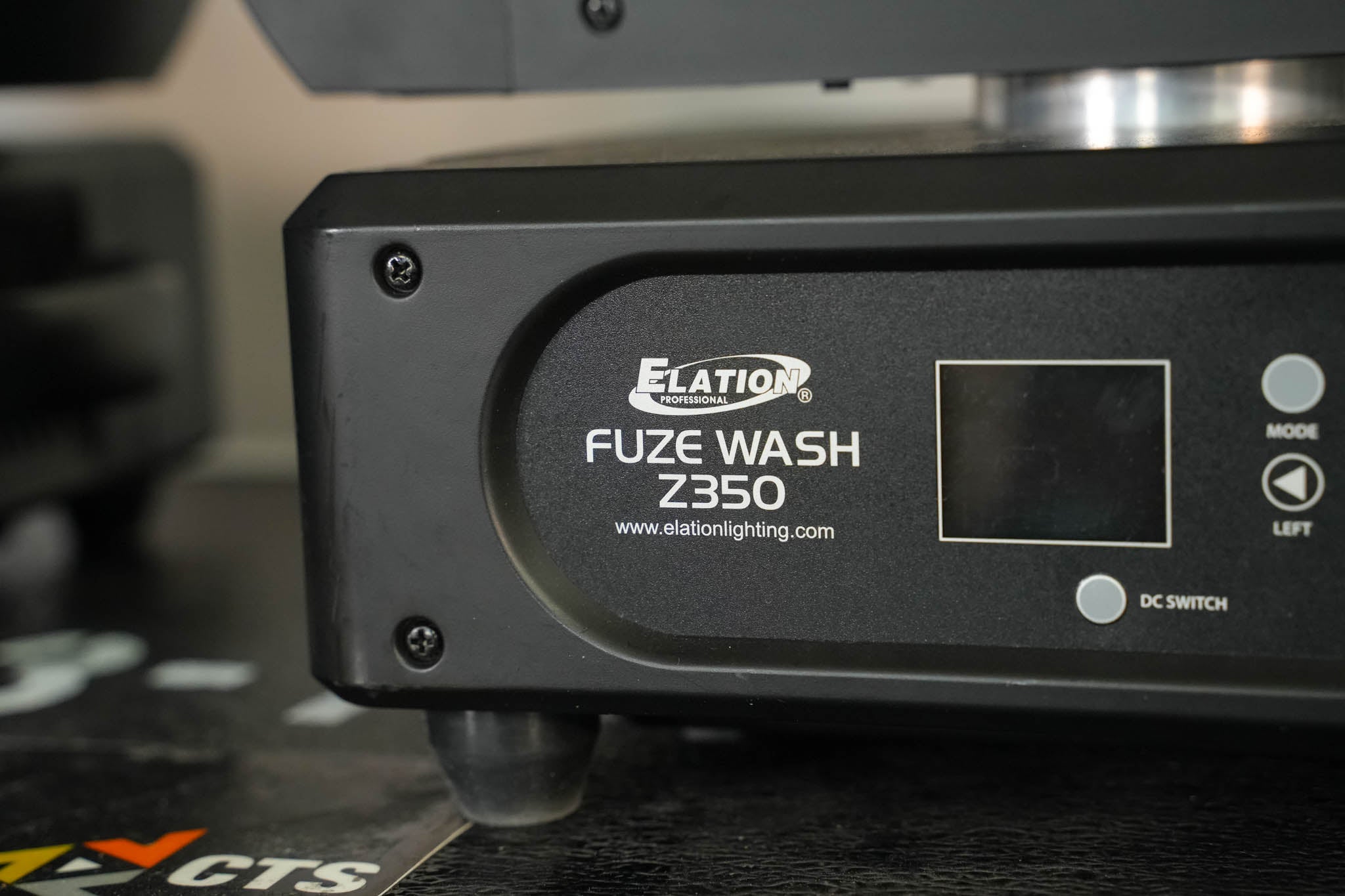 Elation Fuze Wash Z350 350W RGBW LED Wash Fixture Pair with Flight Case