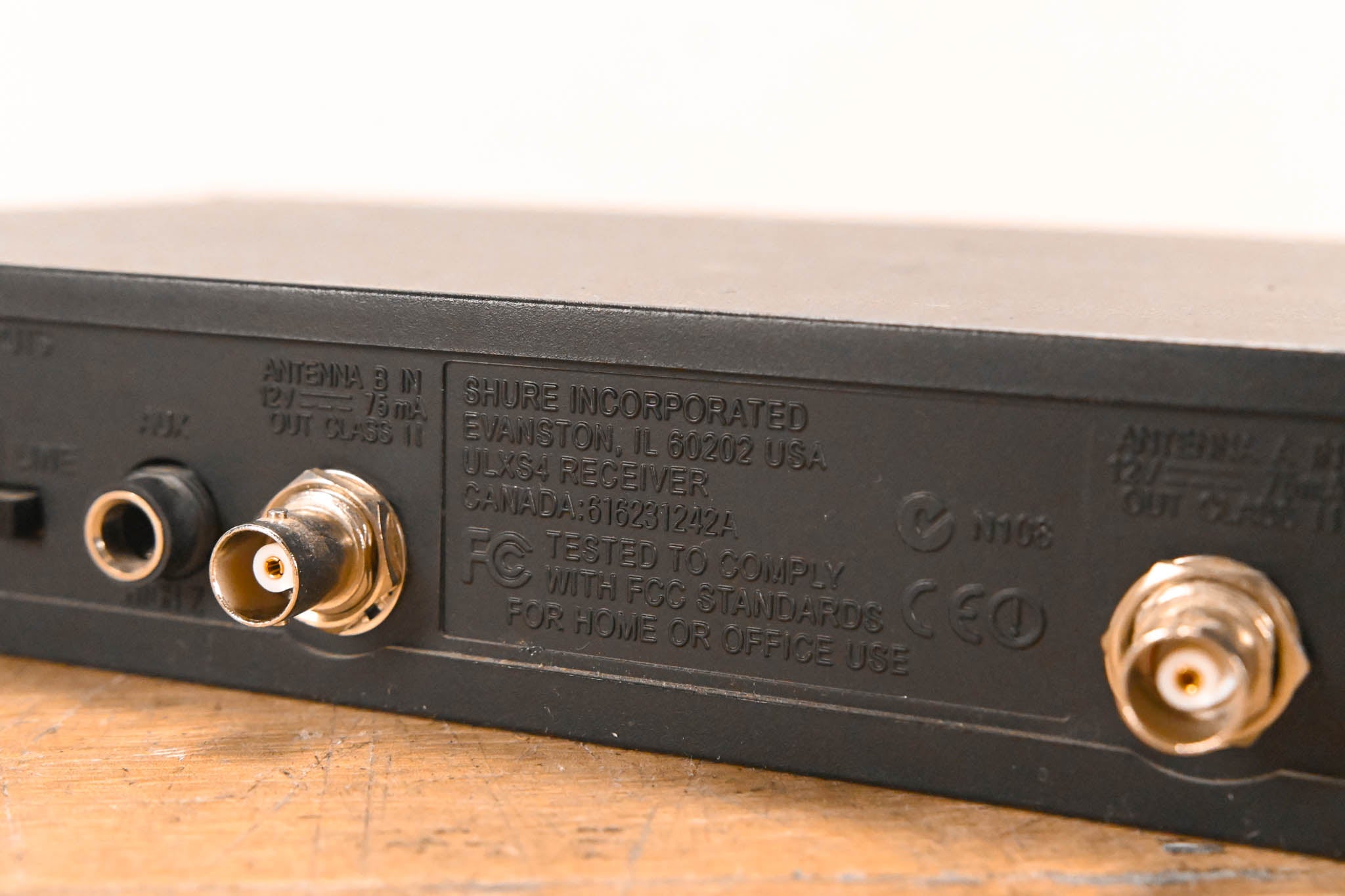 Shure ULXS24/58 Handheld Wireless System - J1 Band (NO POWER SUPPLY)