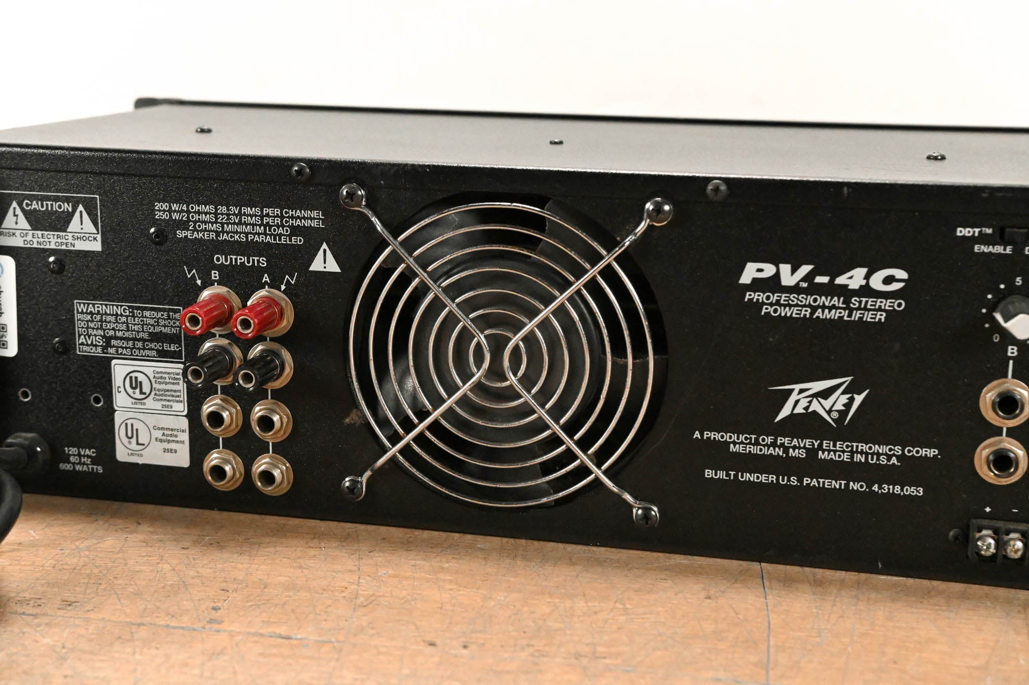 Peavey PV-4C 2-Channel Power Amplifier