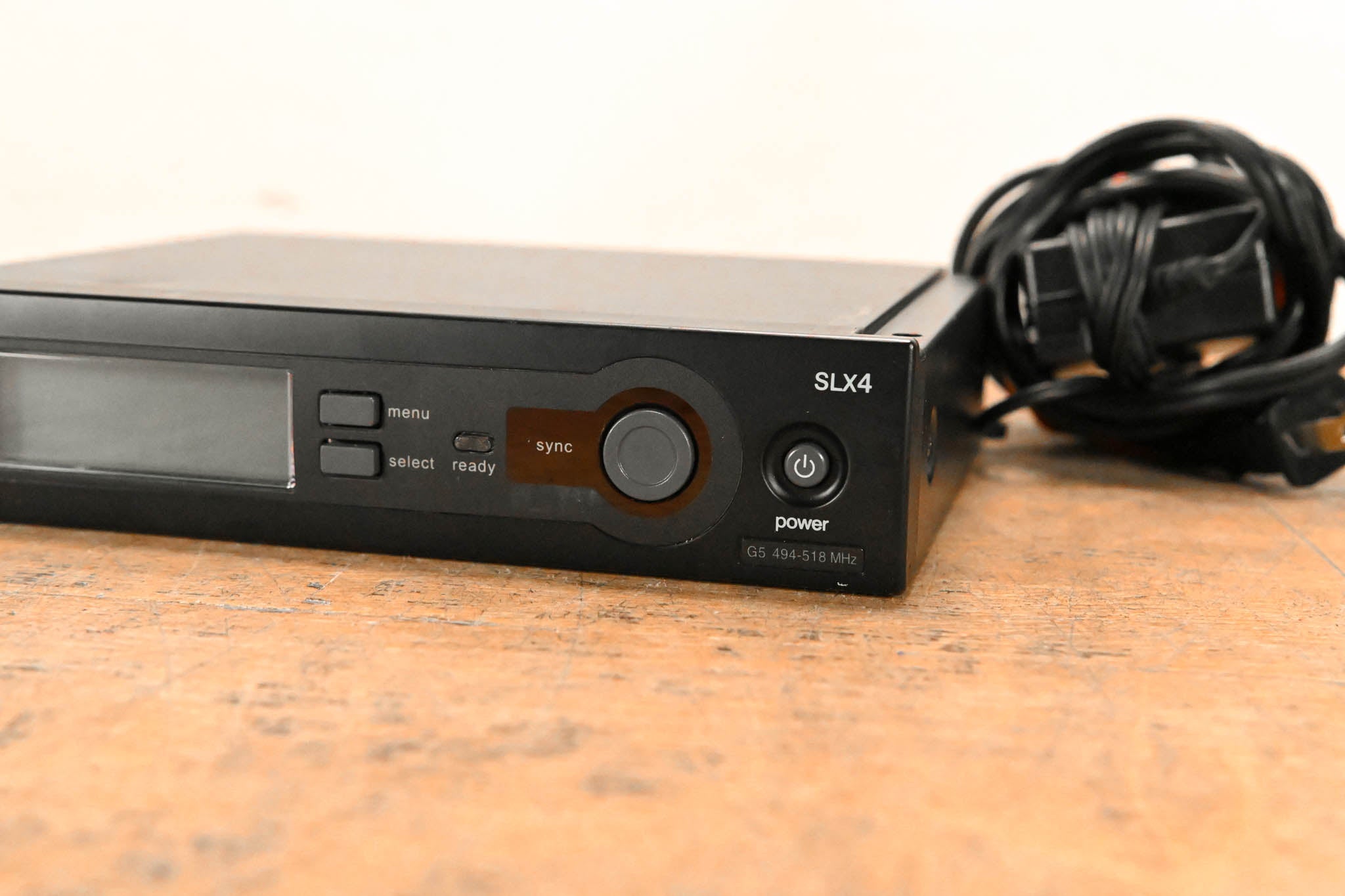 Shure SLX4 Wireless Receiver - G5 Band: 494-518 MHz