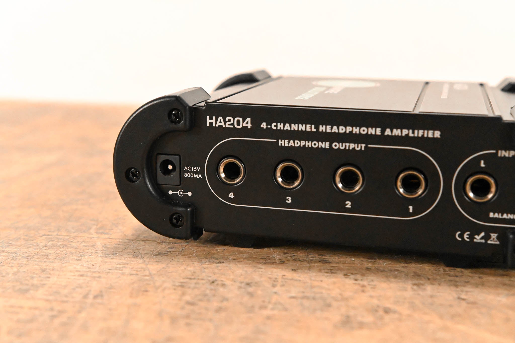 Livewire HA204 4-Channel Headphone Amplifier (NO POWER SUPPLY)