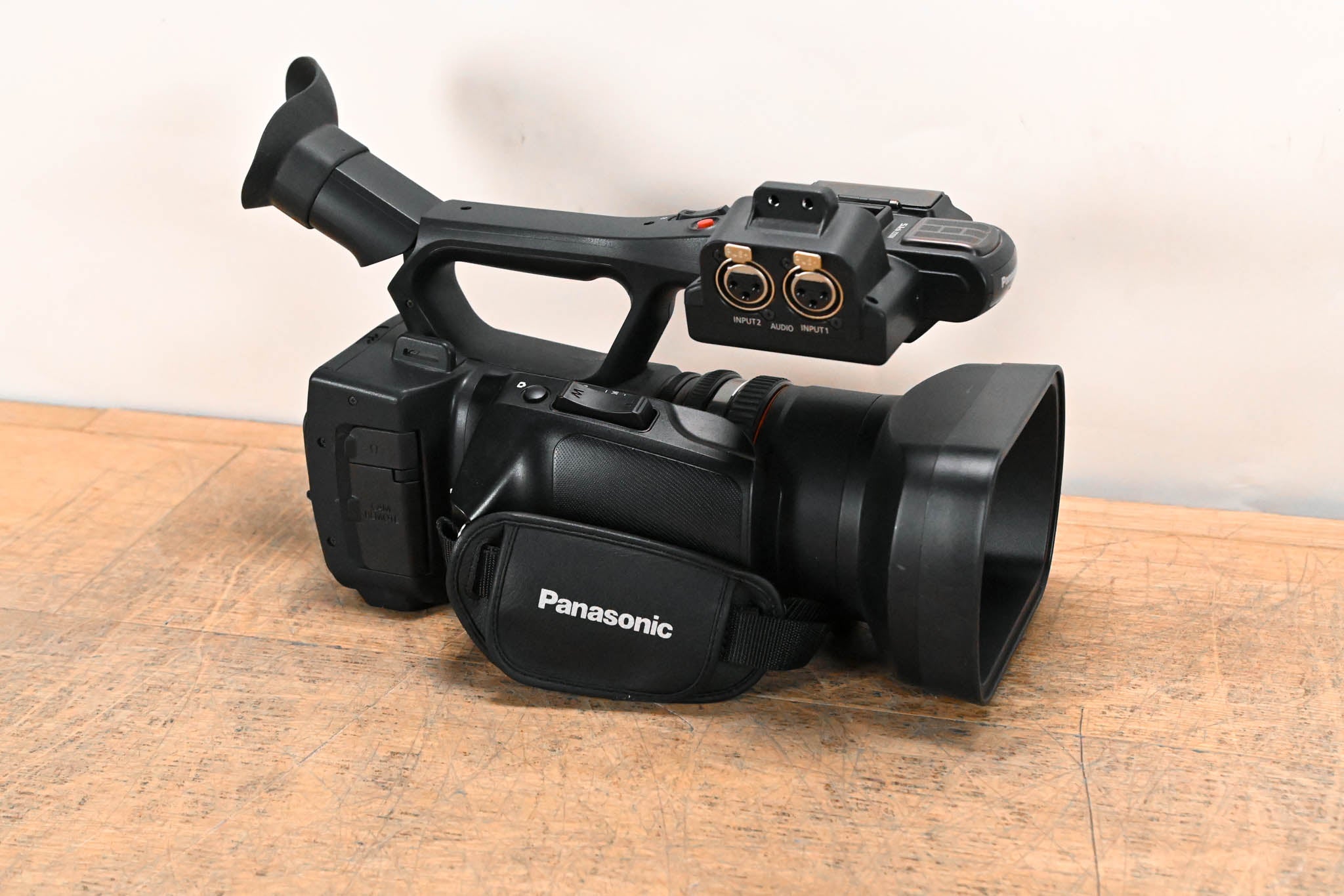 Panasonic AG-AC90PJ AVCCAM Handheld Camcorder
