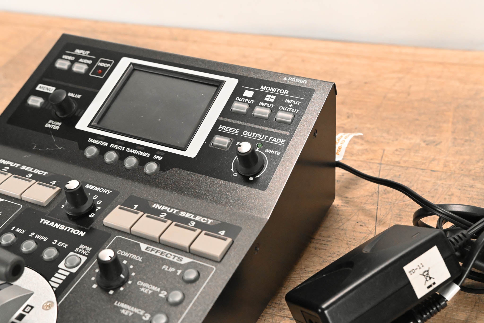 Roland V-4EX 4-Channel Digital Video Mixer with Effects