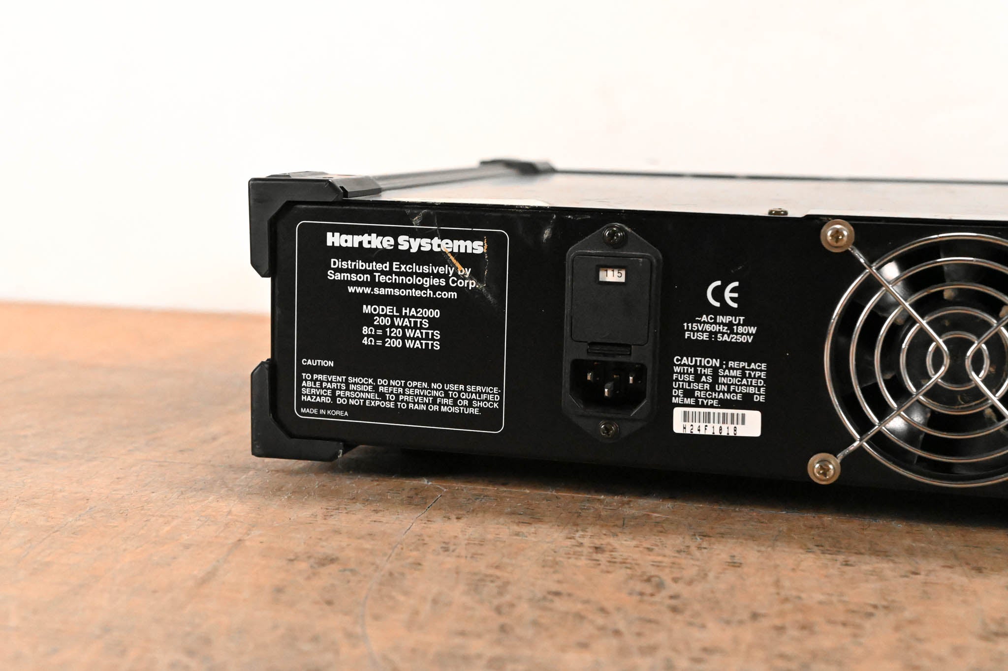 Hartke HA2000 200W Bass Amp Head