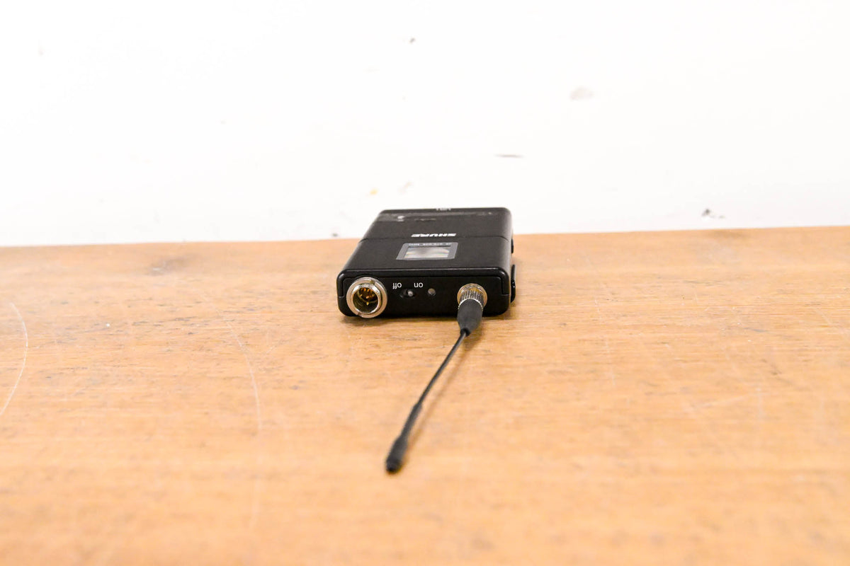 Shure UR1 Wireless Bodypack Transmitter - J5 Band: 578-638 MHz