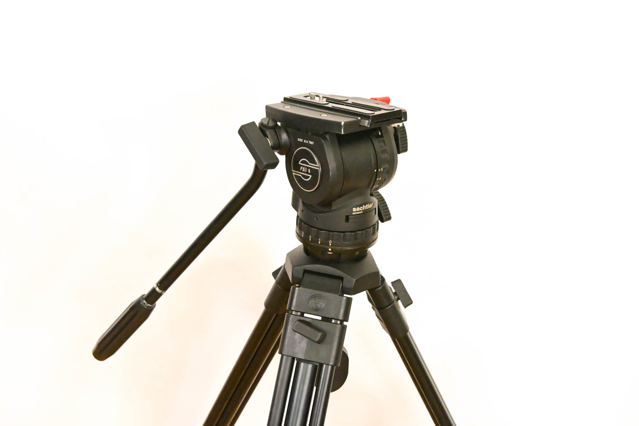 Sachtler FSB 8 Fluid Head & Carbon Fiber Tripod System