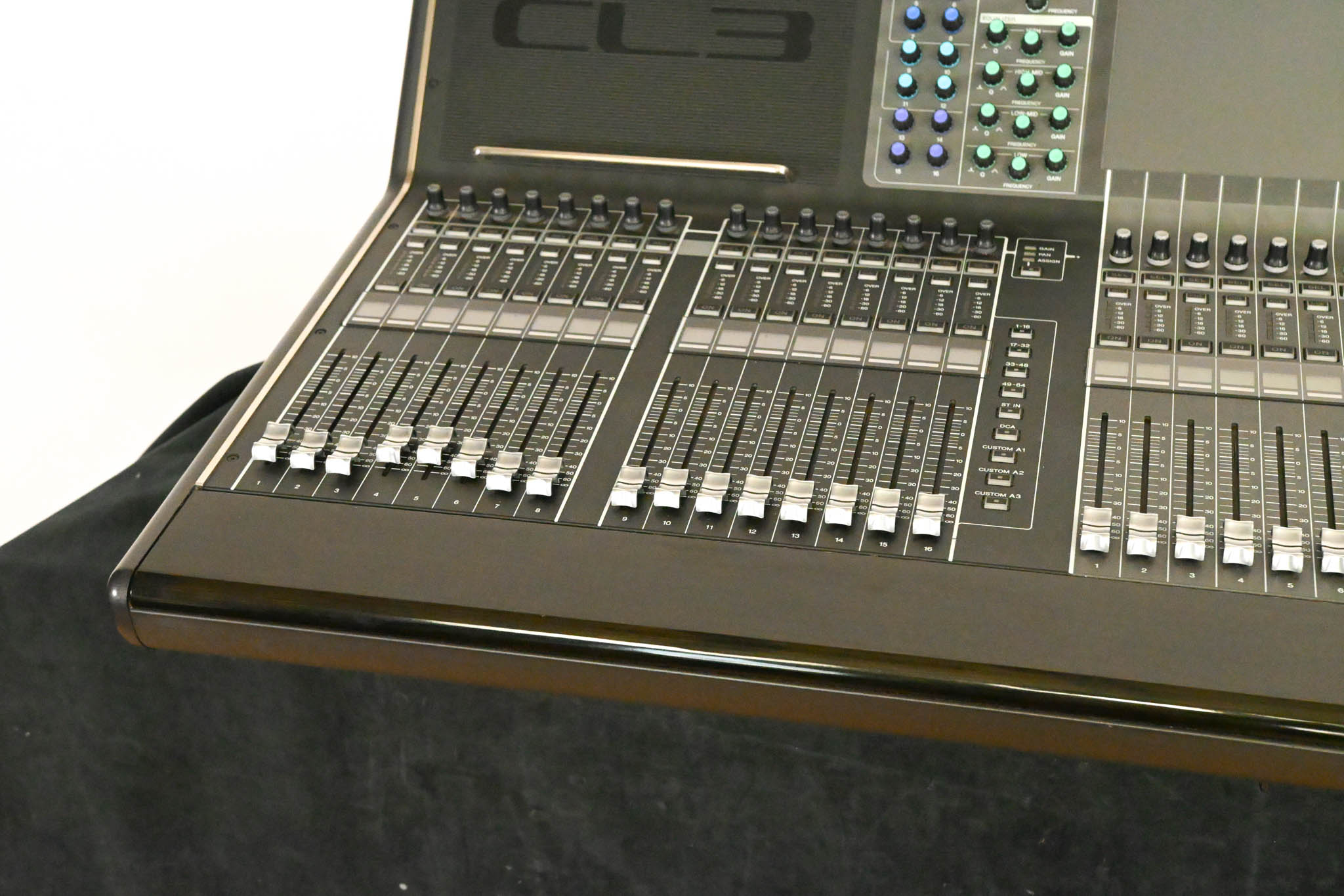 Yamaha CL3 Digital Audio Mixing Console