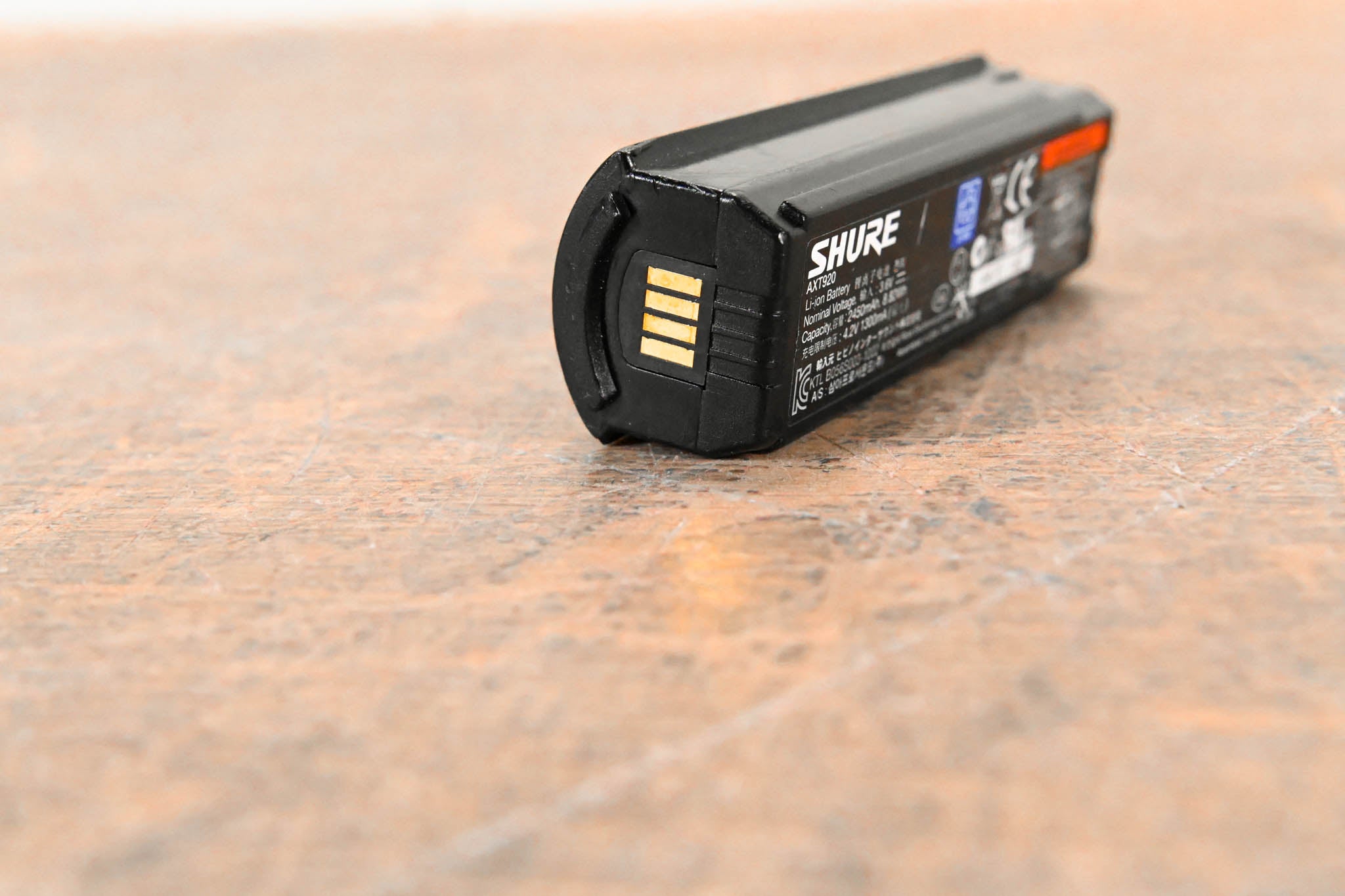 Shure AXT920 Axient Handheld Rechargeable Battery