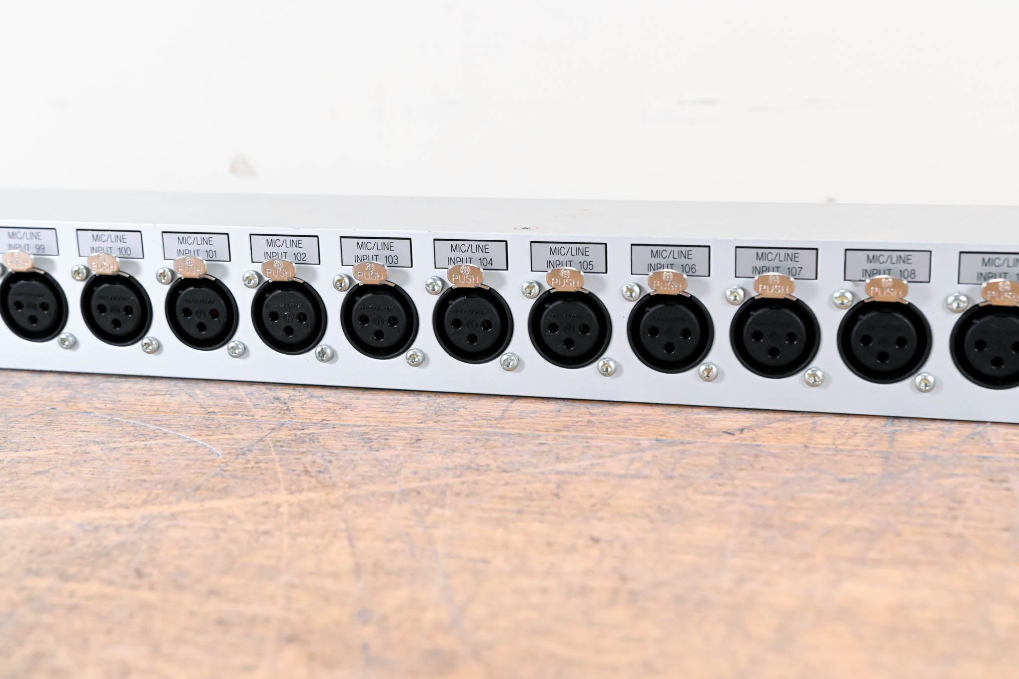 Studer D21m Modular I/O - 16x Mic/Line Inputs to 4x DB25 Connectors