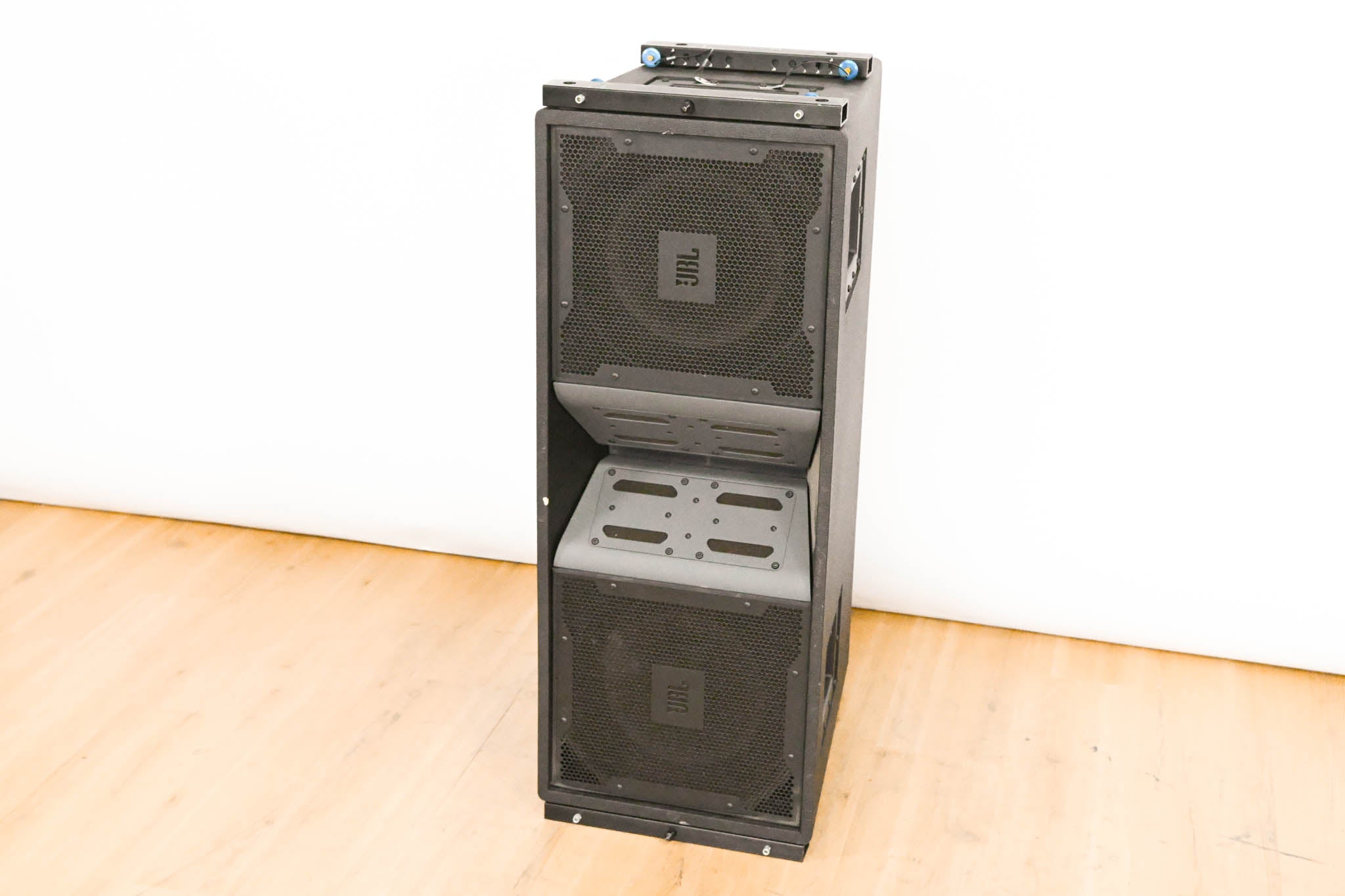 JBL VT4888DP Powered 3-Way Line Array Speaker