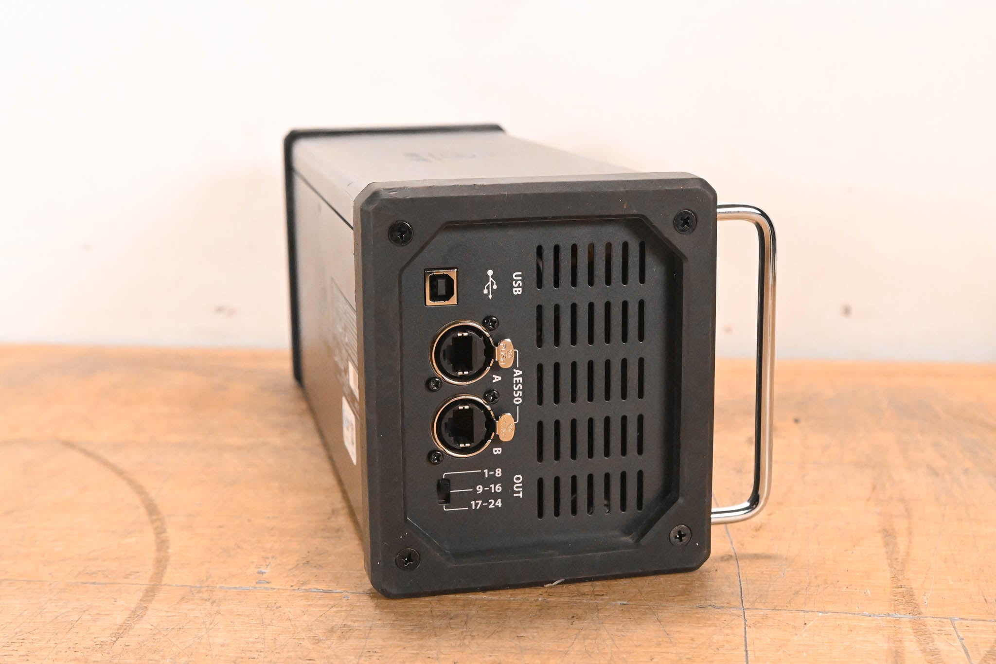 Behringer SD16 16 x 8 Digital Stage Box