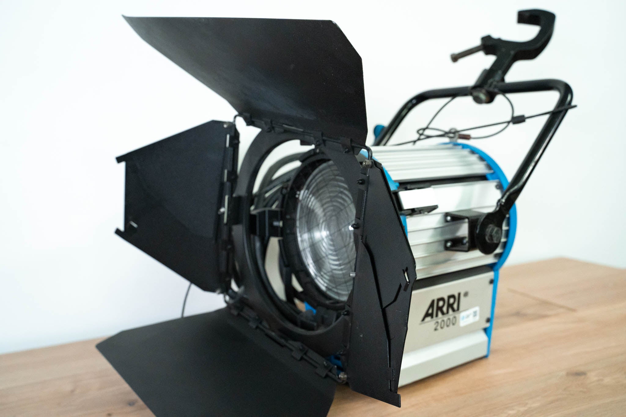 ARRI 2000 Fresnel Light Fixture