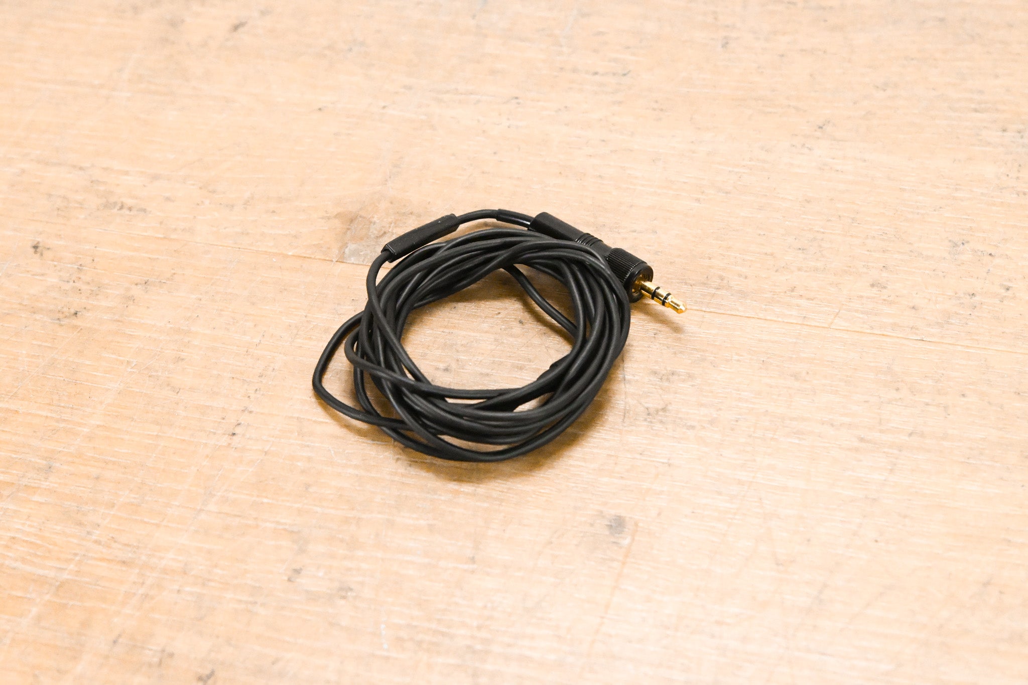 Sennheiser MKE 2 Lavalier Lapel Microphone w/ Locking 3.5mm Connector